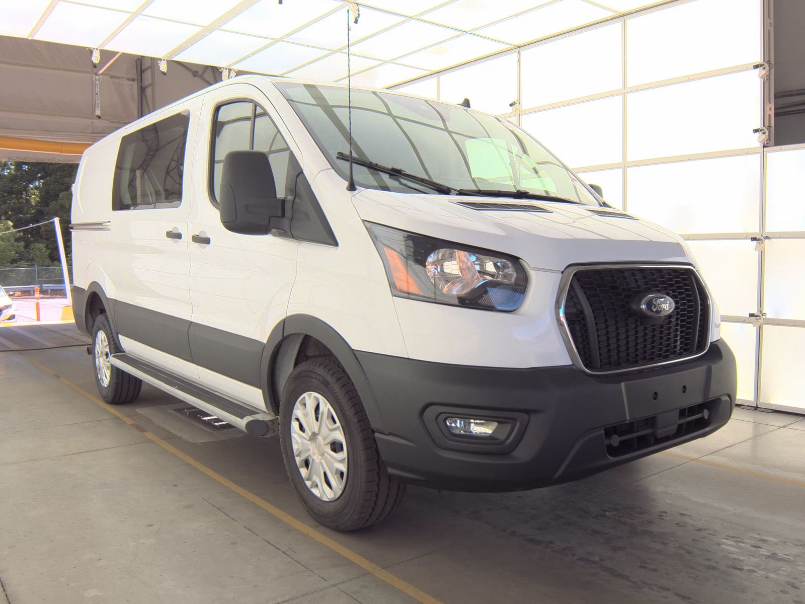 FORD TRANSIT 250 - 5