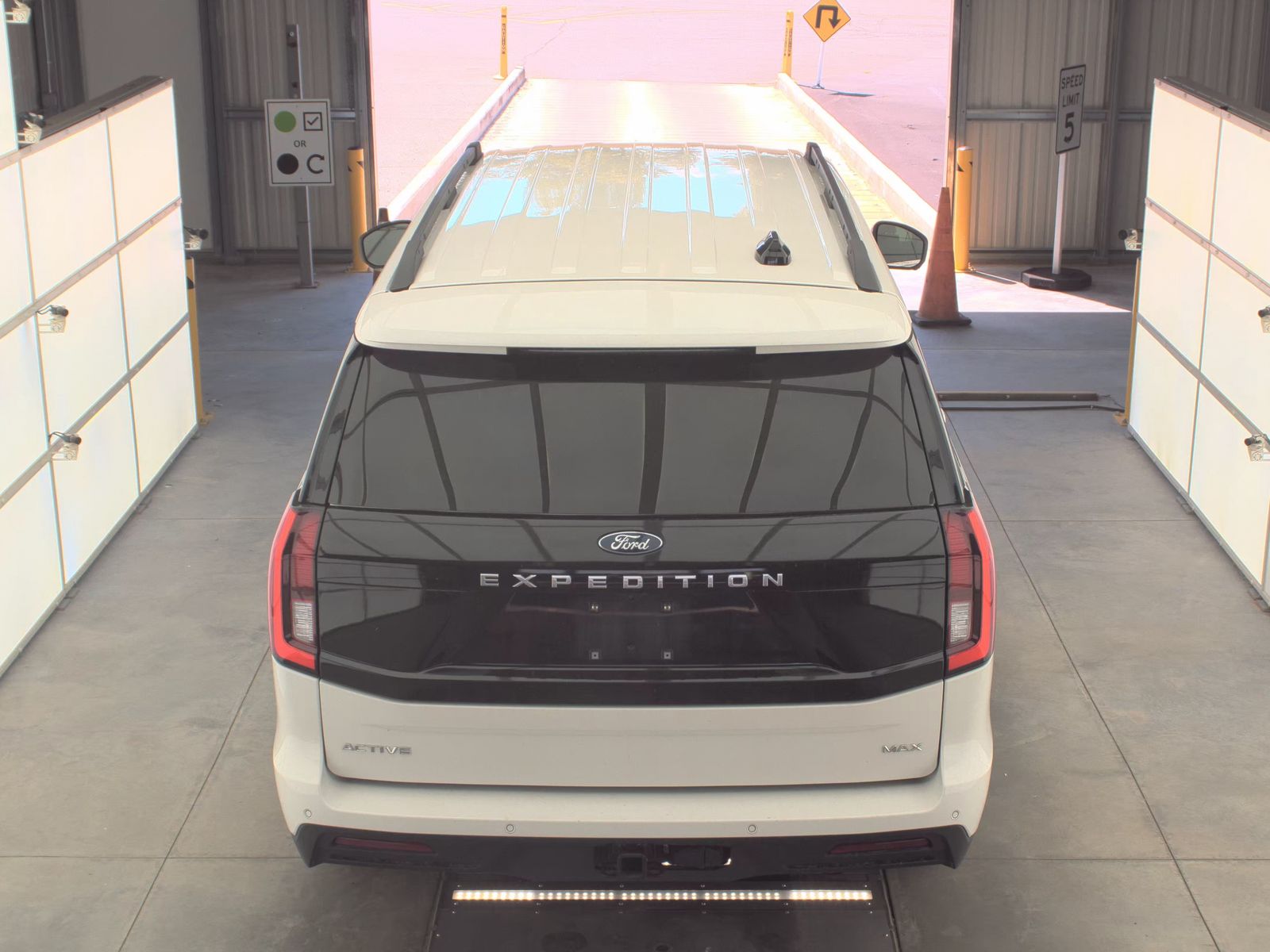 FORD EXPEDITION MAX - 7