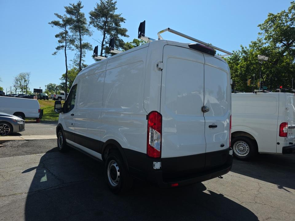 FORD TRANSIT 250 - 7