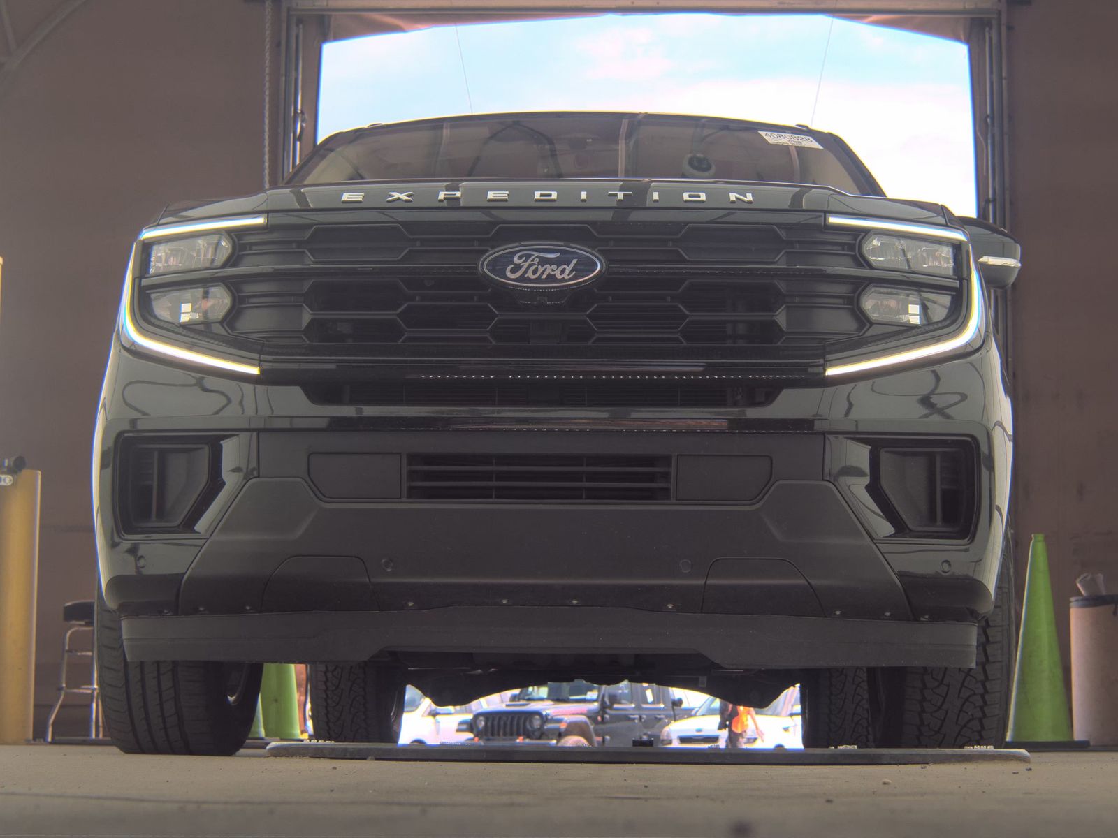 FORD EXPEDITION MAX - 4