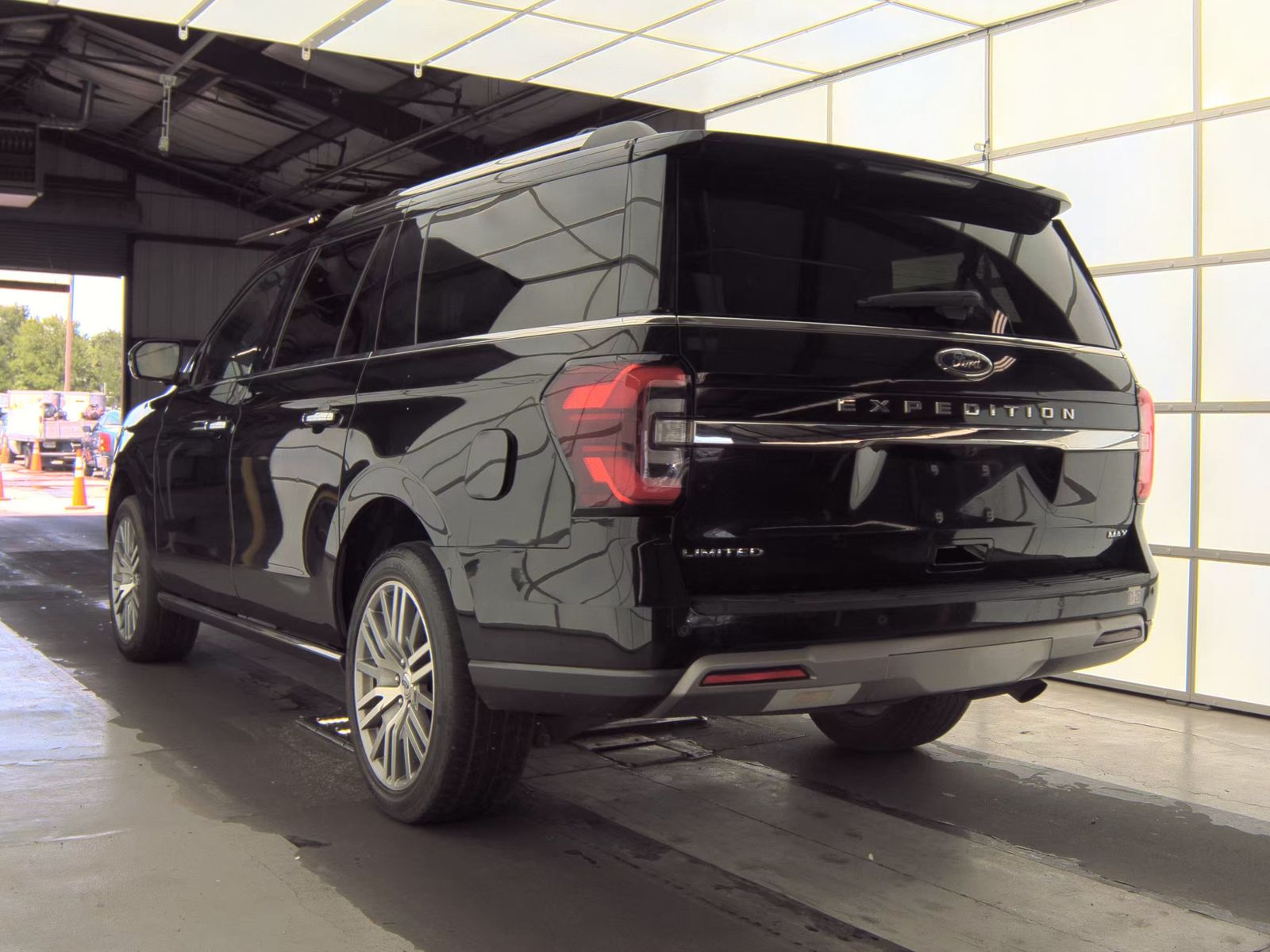 FORD EXPEDITION MAX - 9