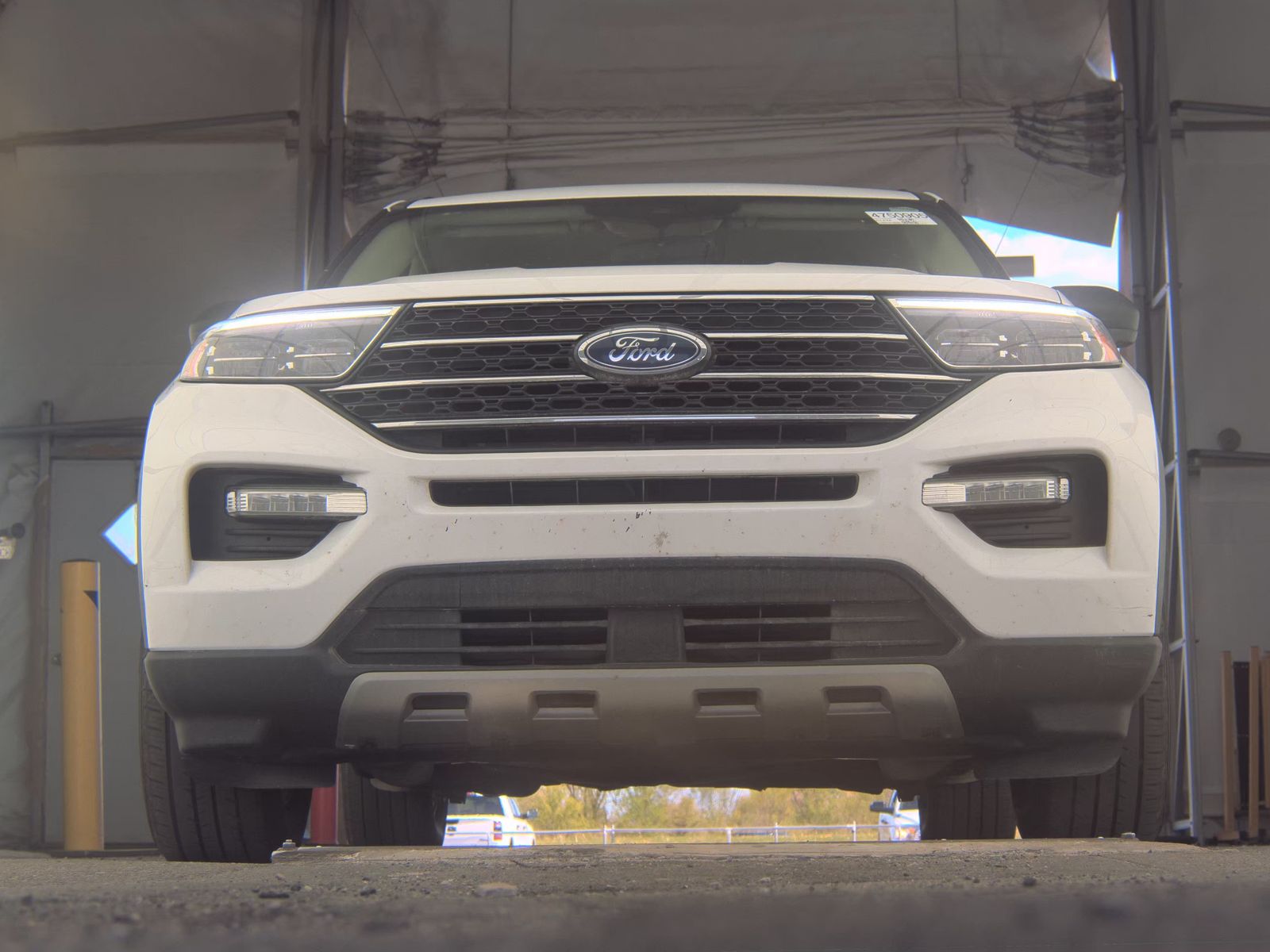FORD EXPLORER - 4