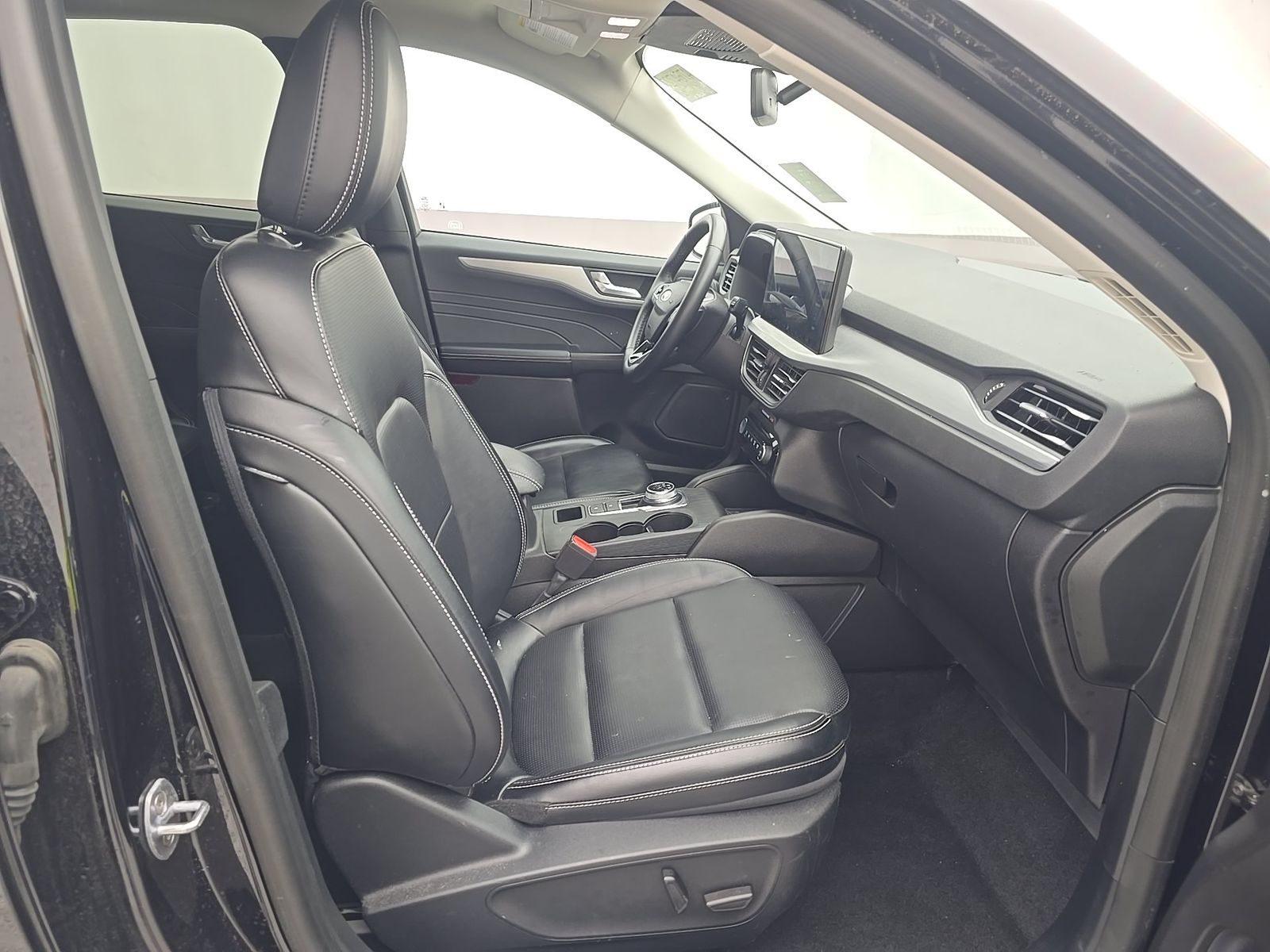 FORD ESCAPE - 9
