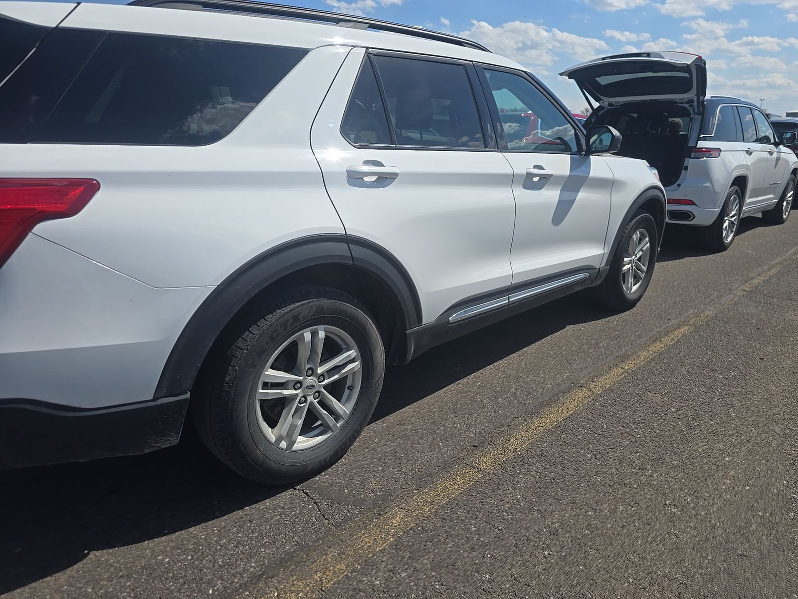 FORD EXPLORER - 6