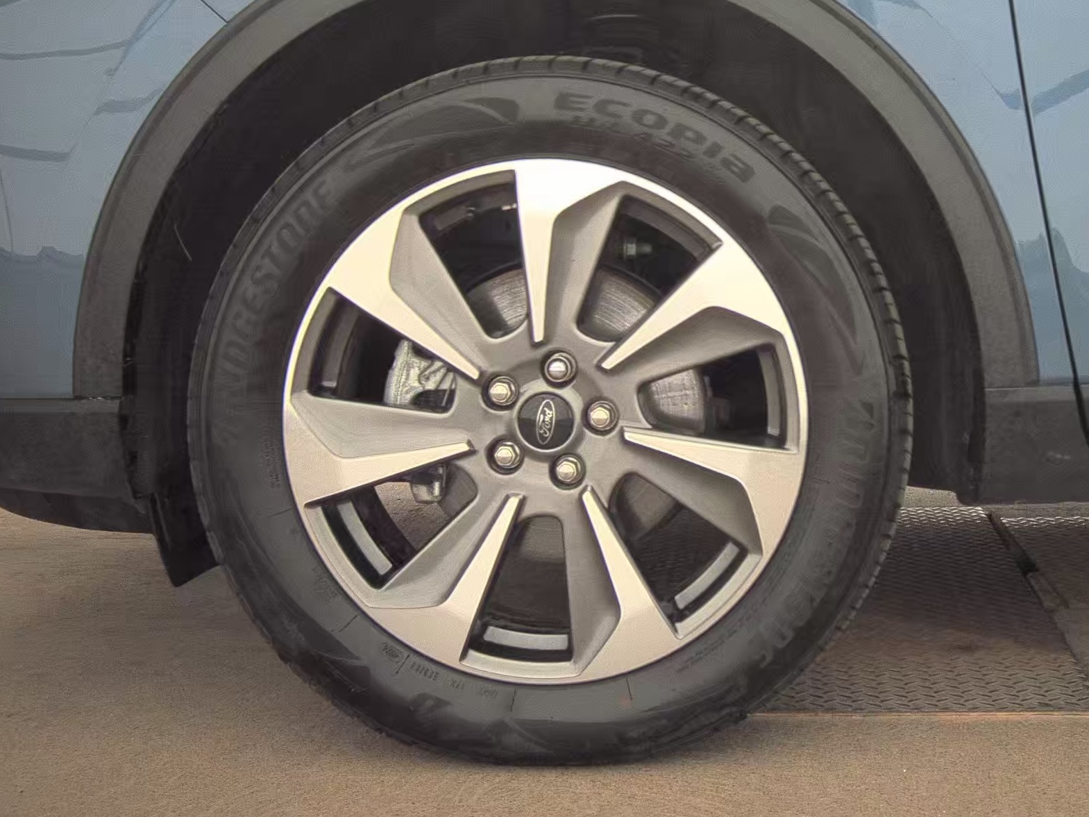 2025 Ford Escape Platinum AWD
