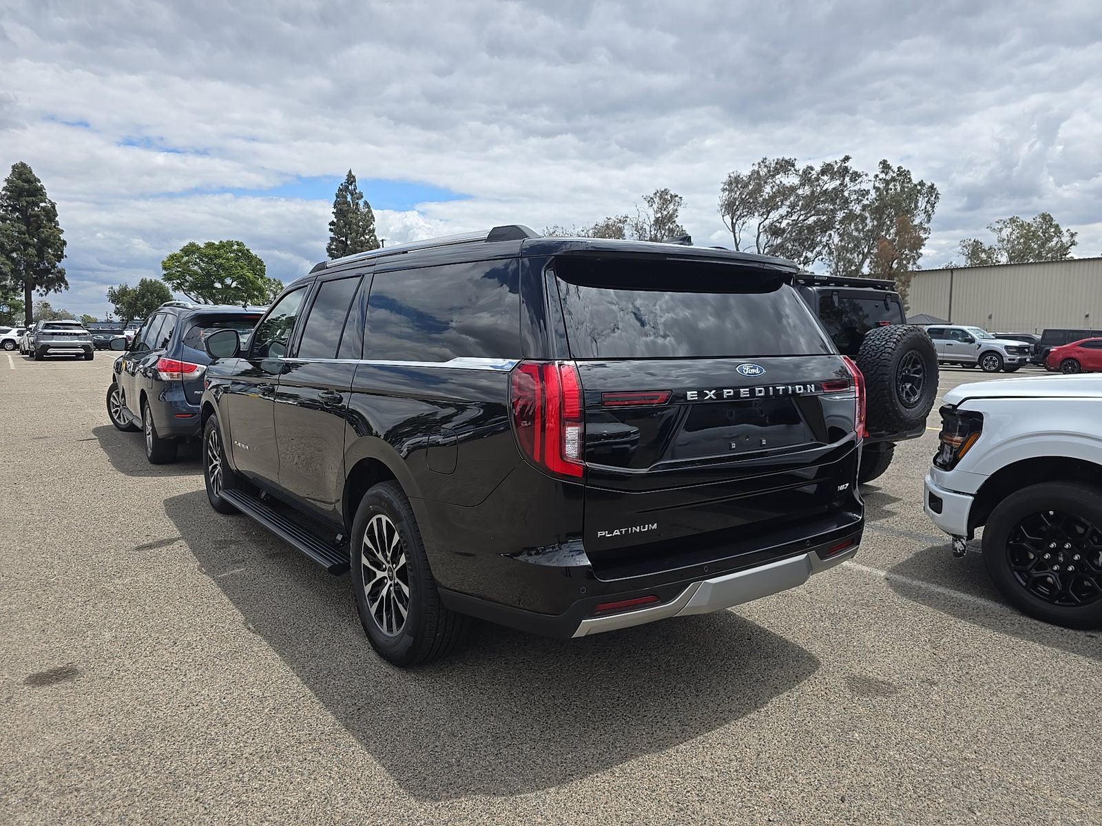 FORD EXPEDITION MAX - 7