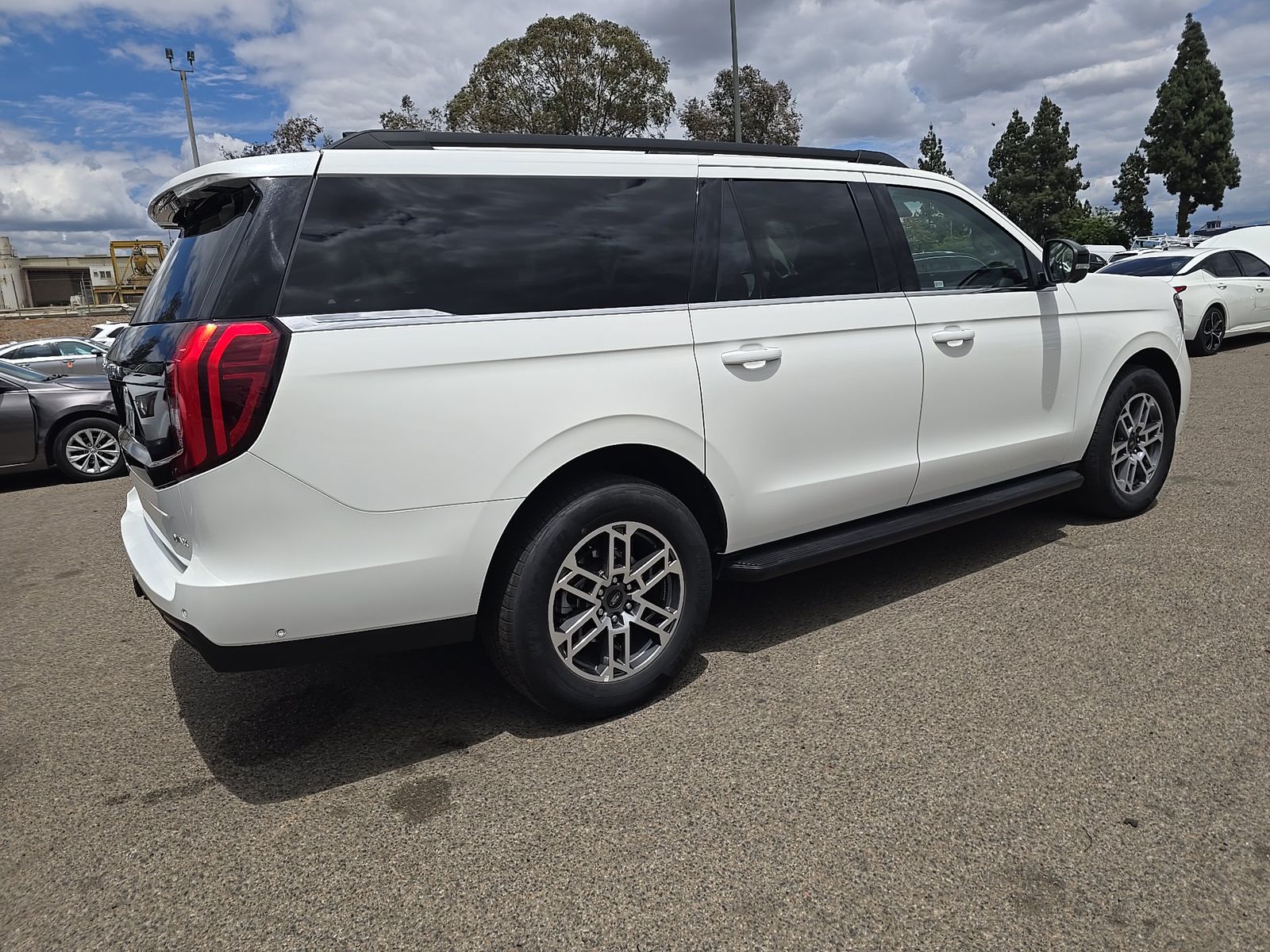 FORD EXPEDITION MAX - 5