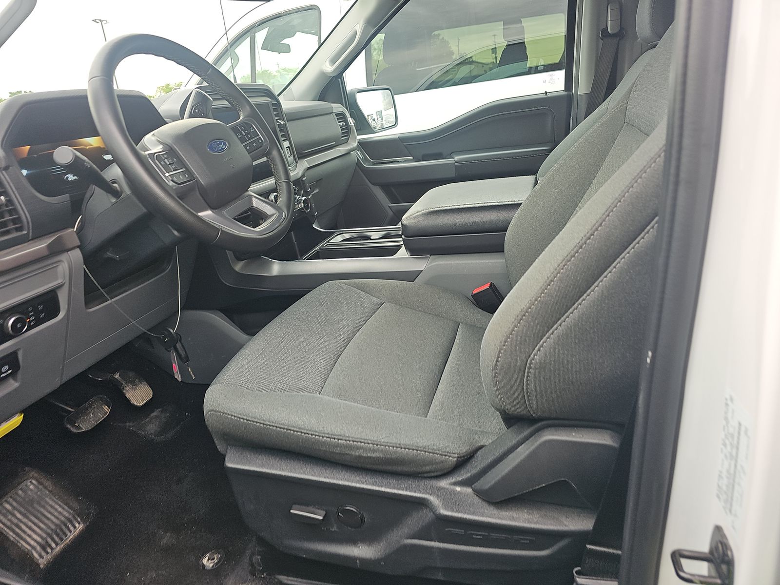 FORD F-150 - 8