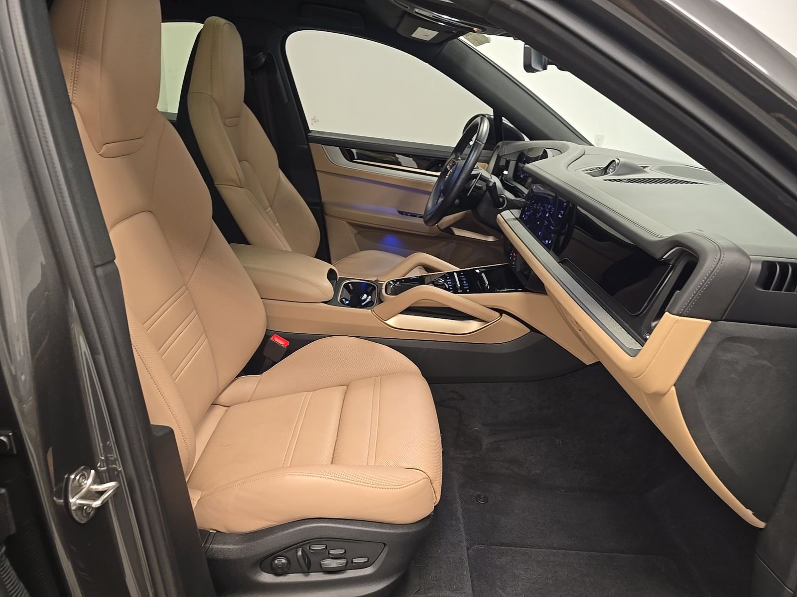 PORSCHE CAYENNE - 9