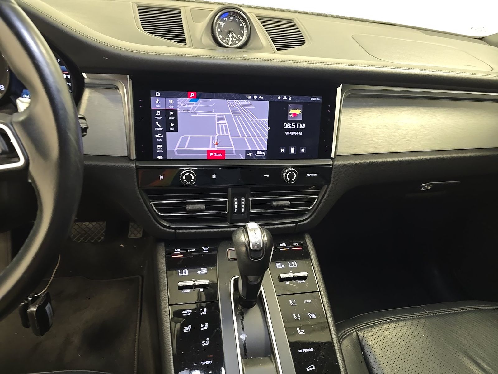 2023 Porsche Macan Base AWD