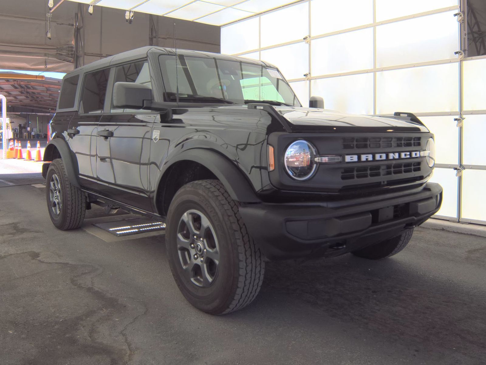 FORD BRONCO - 4