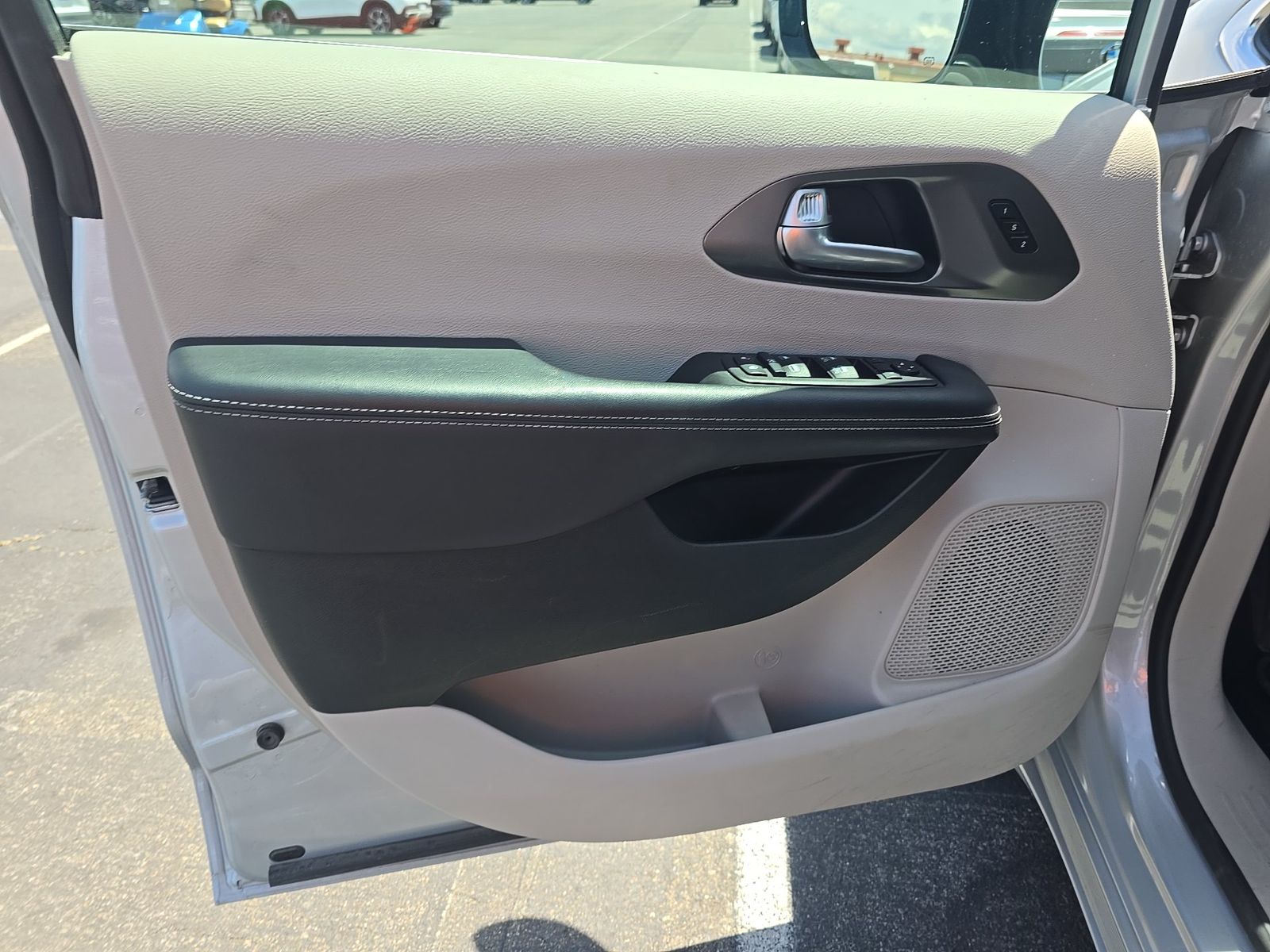 2024 Chrysler Pacifica Touring L FWD