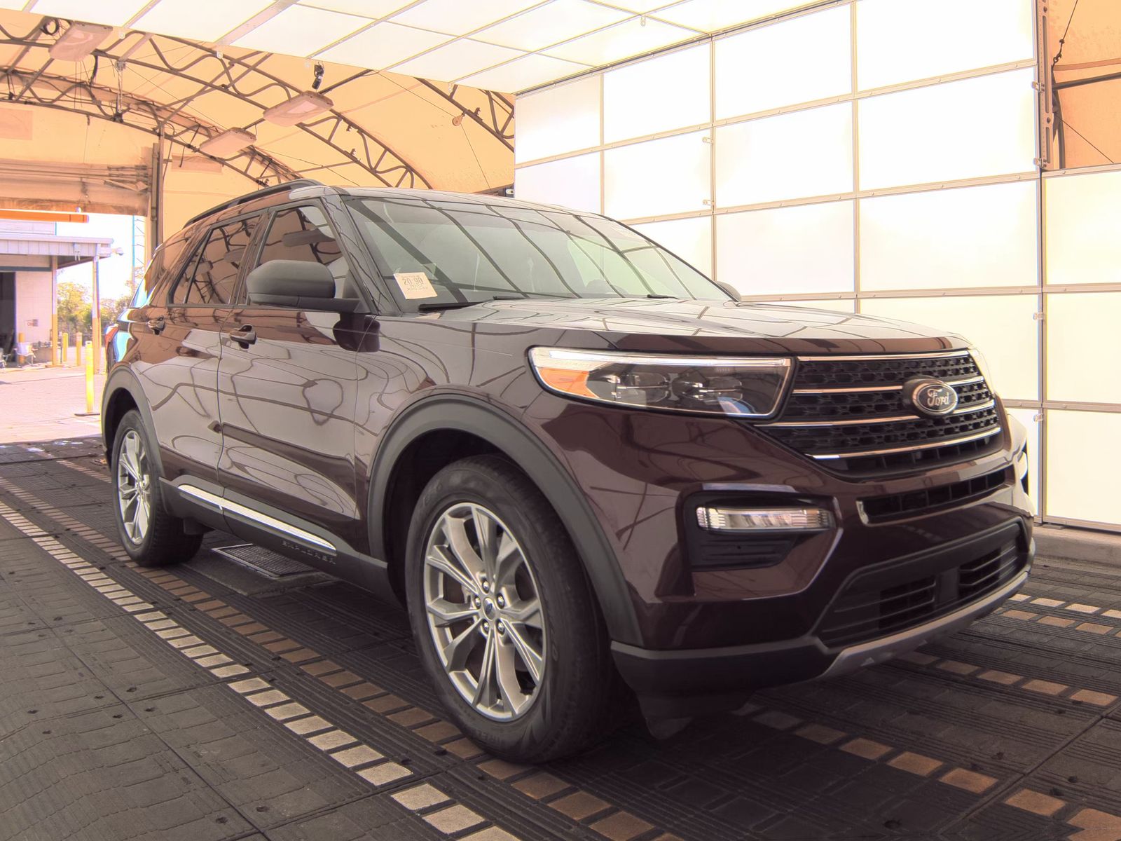 FORD EXPLORER - 5
