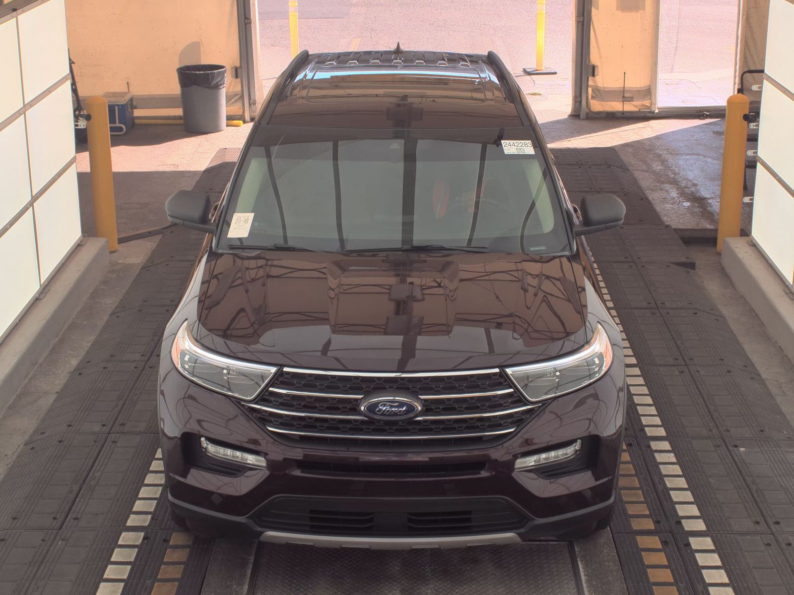 FORD EXPLORER - 3