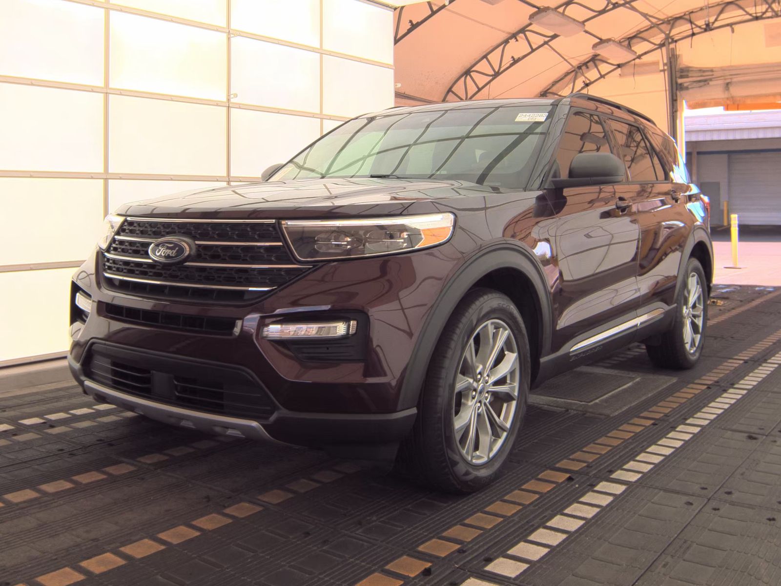 FORD EXPLORER - 1