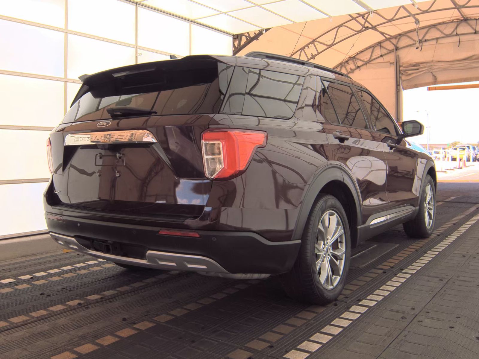 FORD EXPLORER - 6