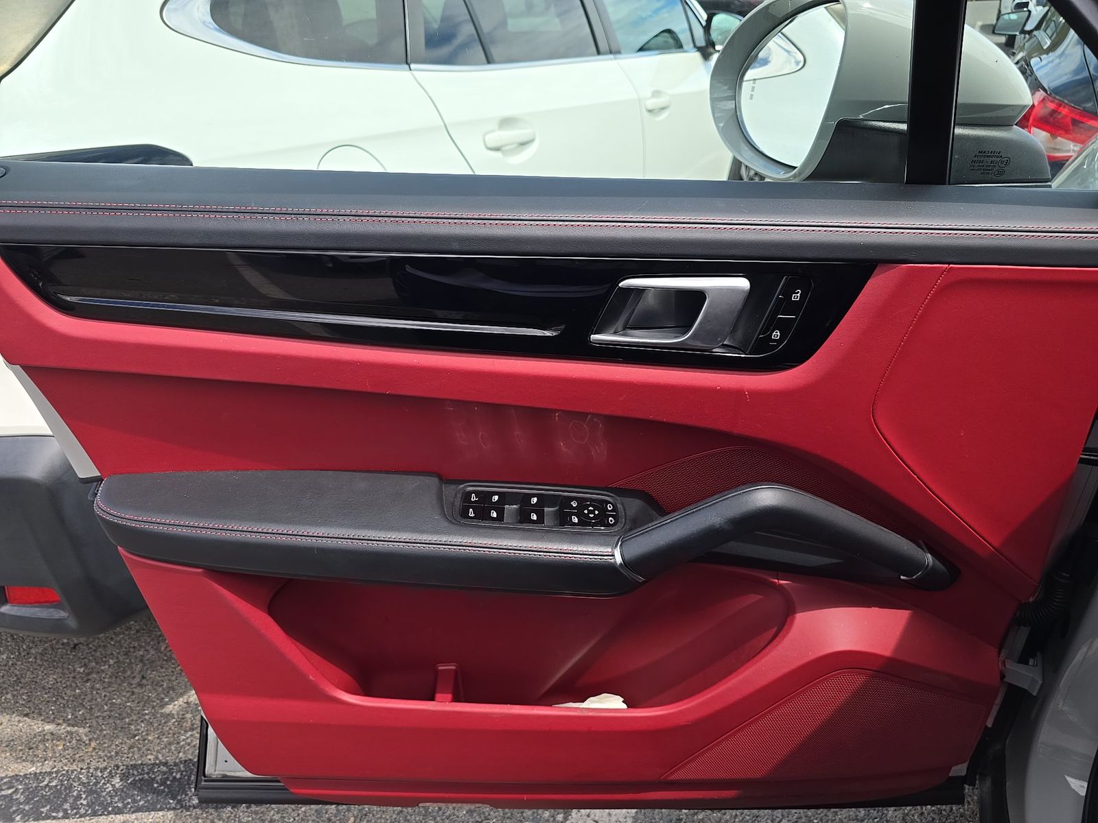 PORSCHE CAYENNE - 10