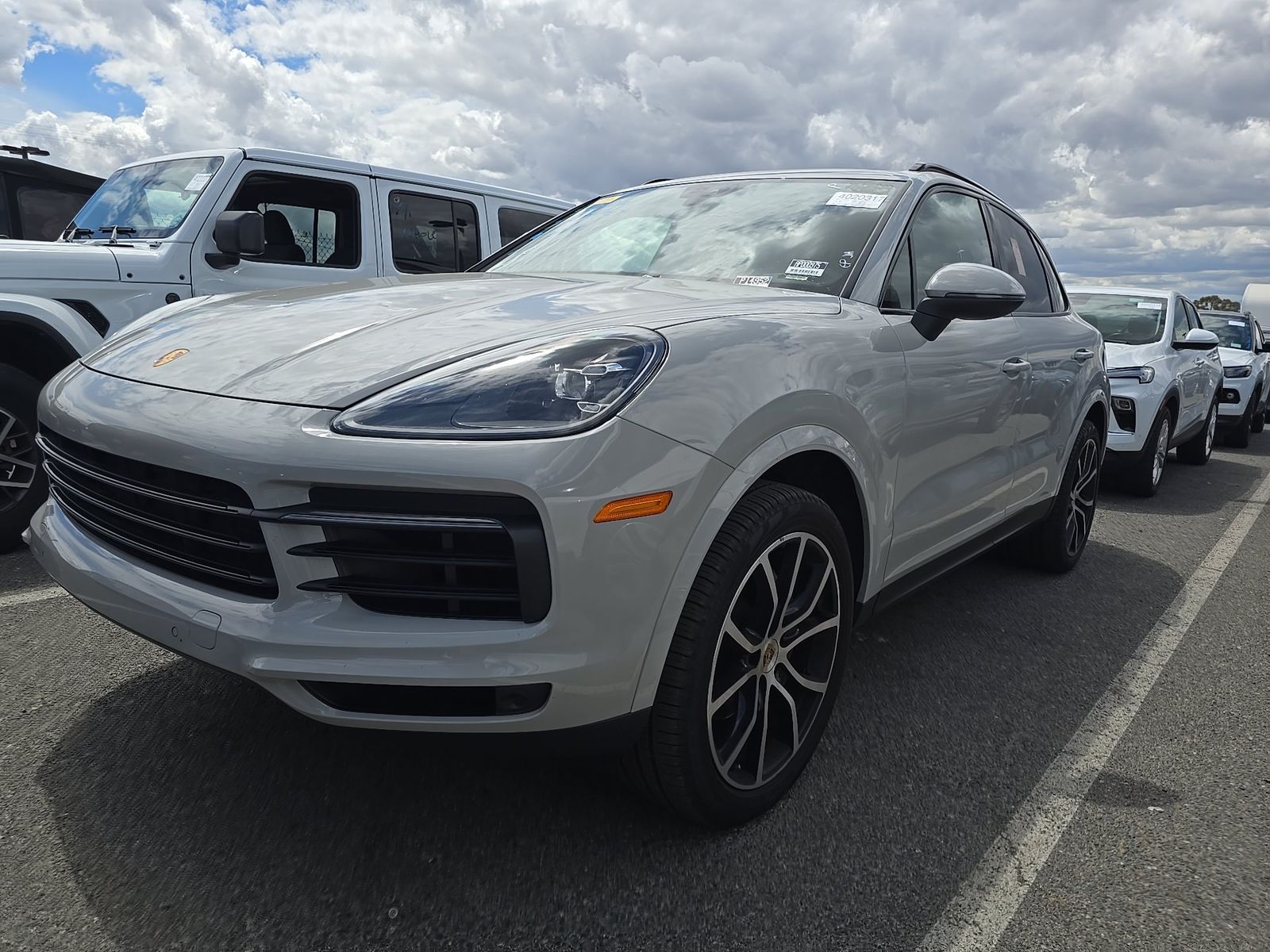 PORSCHE CAYENNE - 1