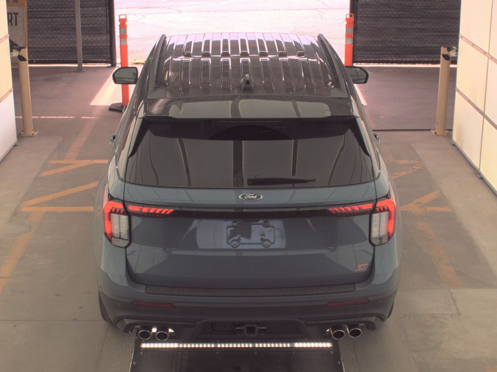 FORD EXPLORER - 7