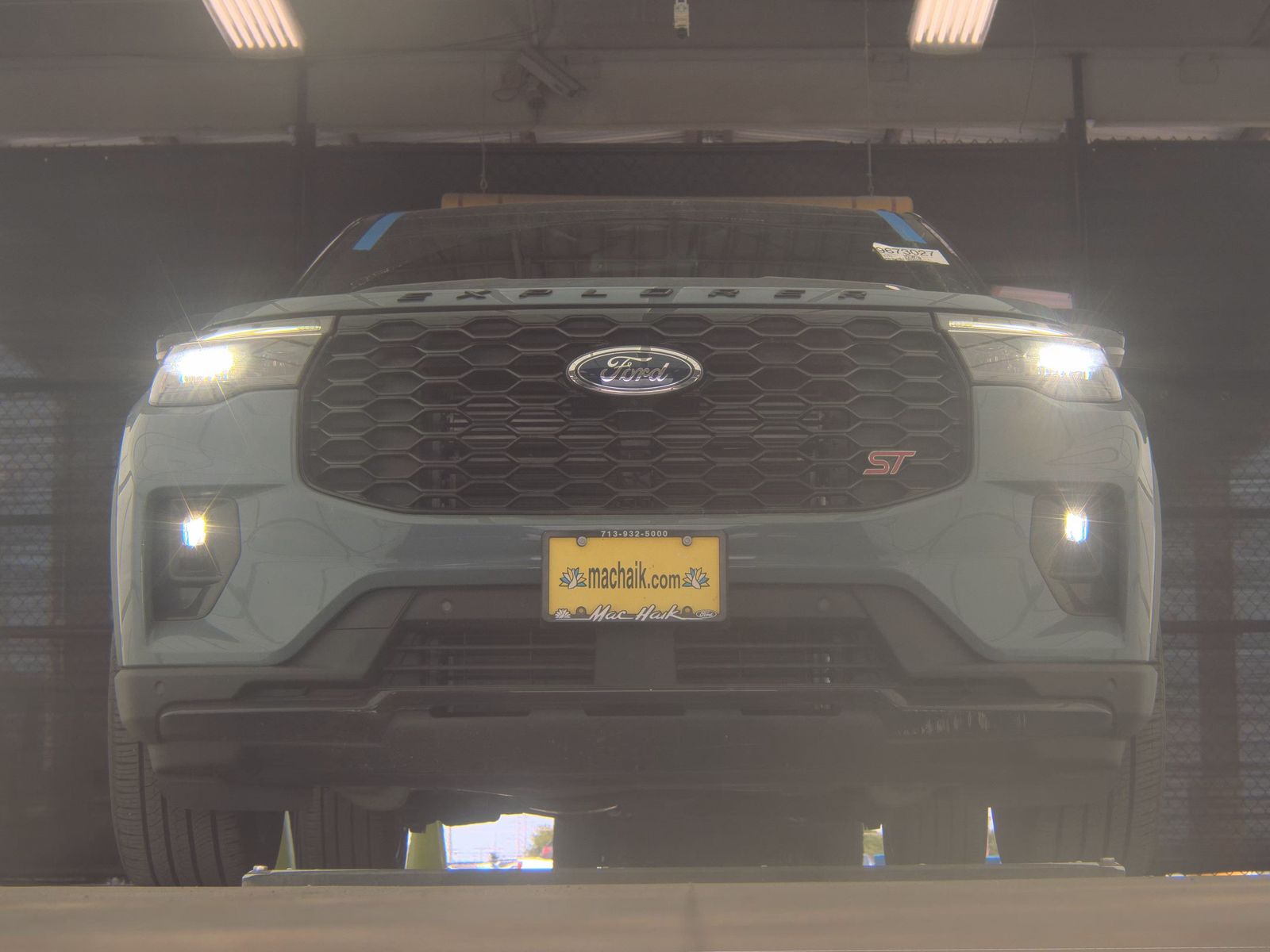 FORD EXPLORER - 4