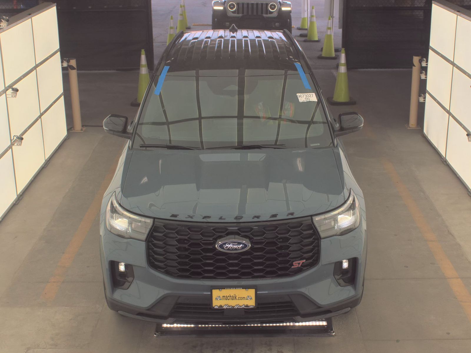 FORD EXPLORER - 3