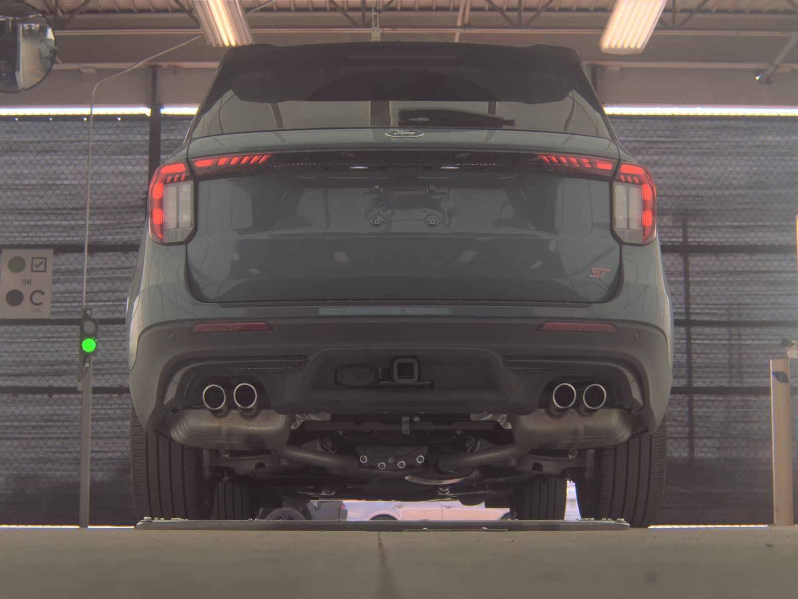 FORD EXPLORER - 8