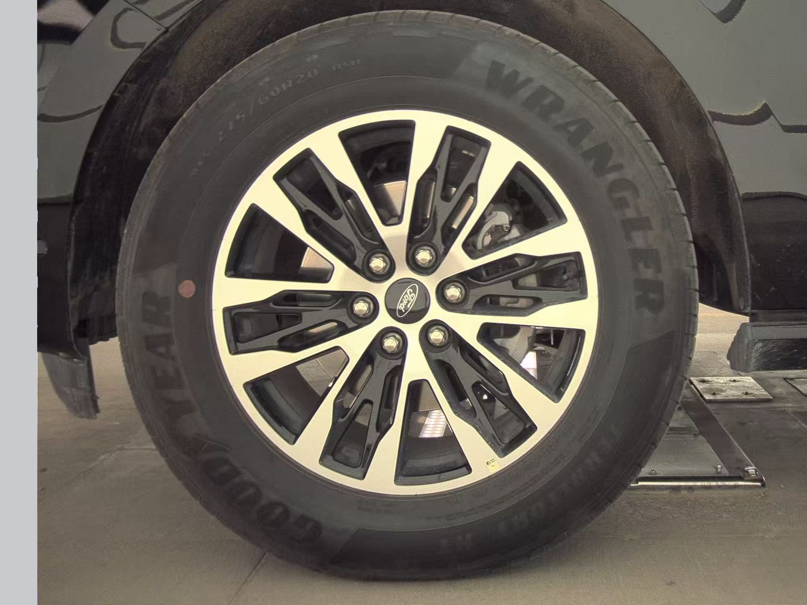 FORD EXPEDITION - 10