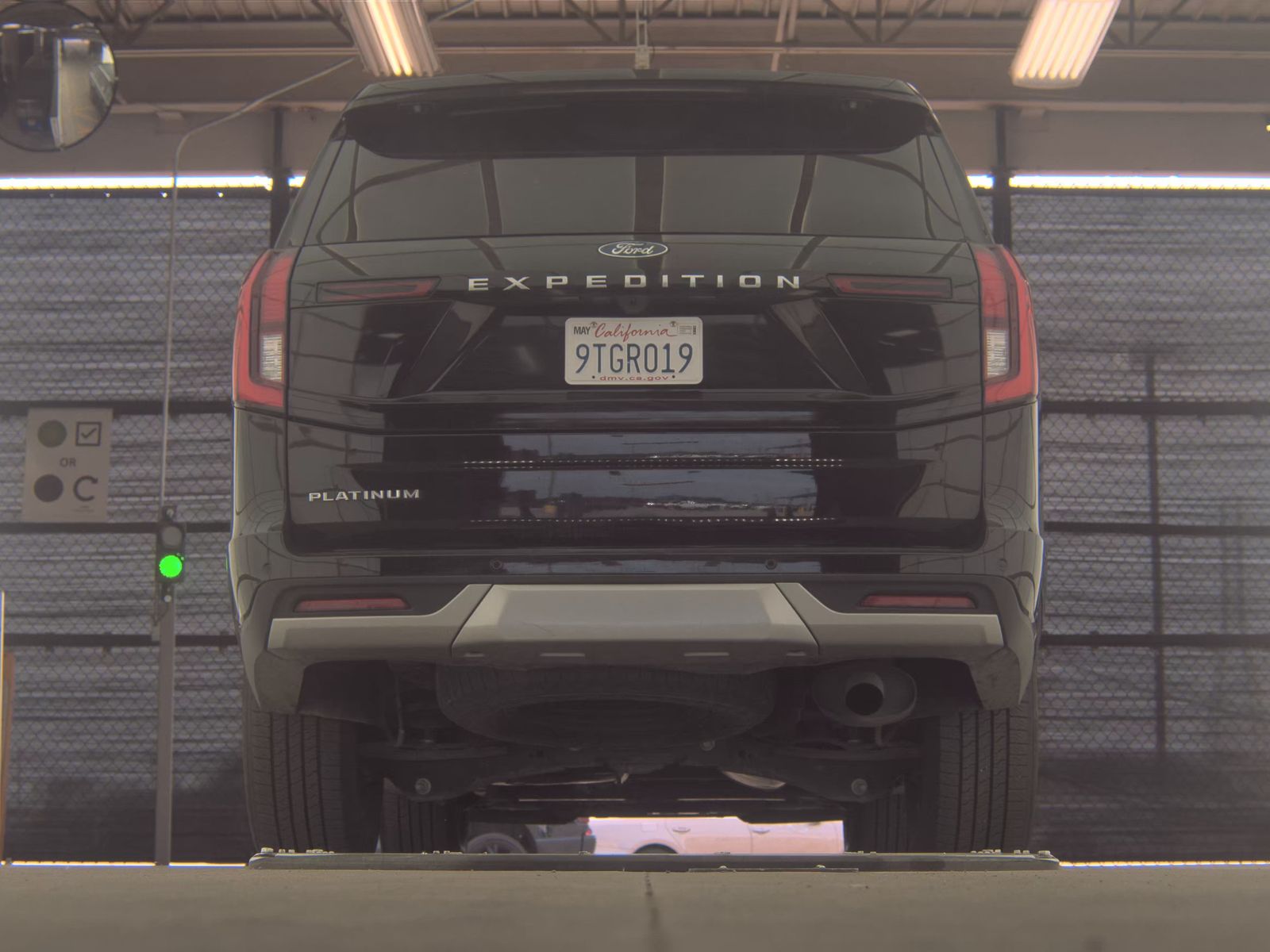 FORD EXPEDITION - 8