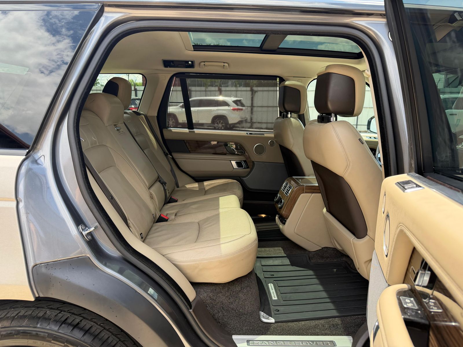 2018 Land Rover Range Rover Supercharged LWB AWD