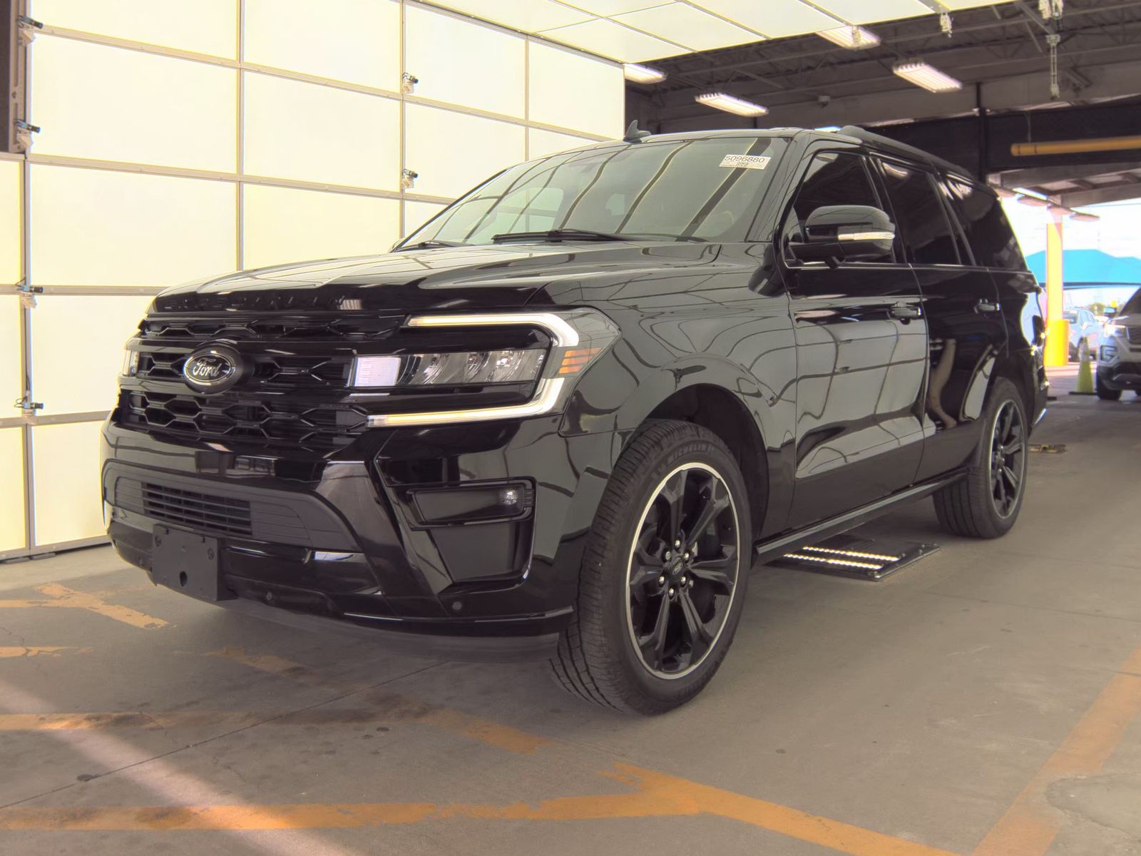 FORD EXPEDITION - 1