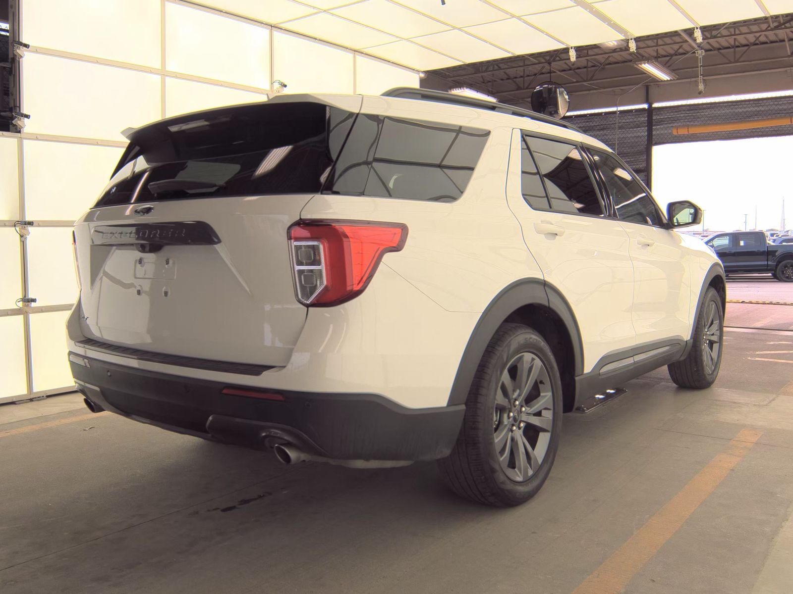 FORD EXPLORER - 6