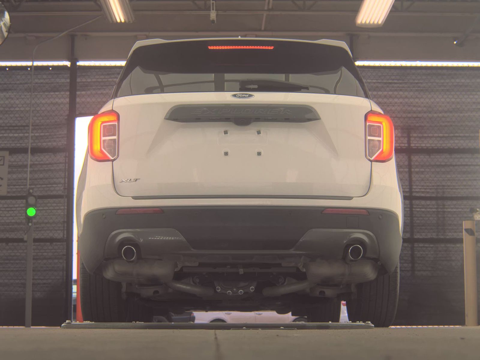 FORD EXPLORER - 8