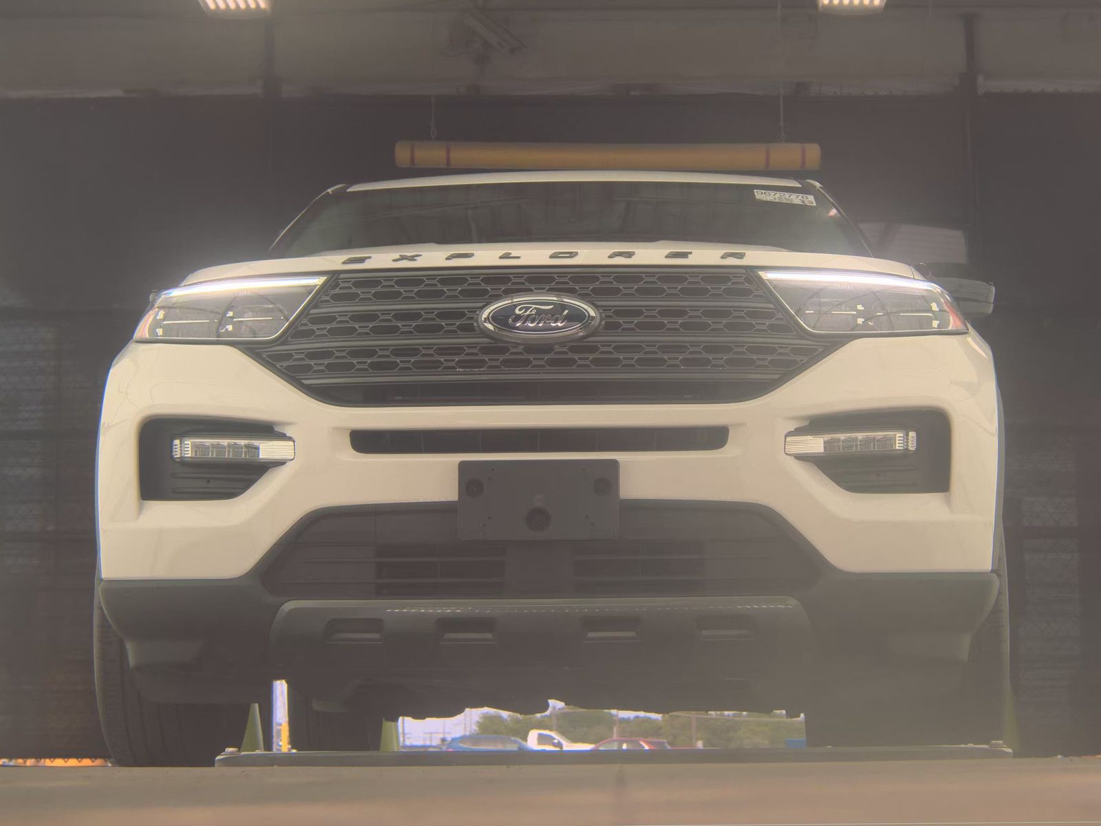 FORD EXPLORER - 4