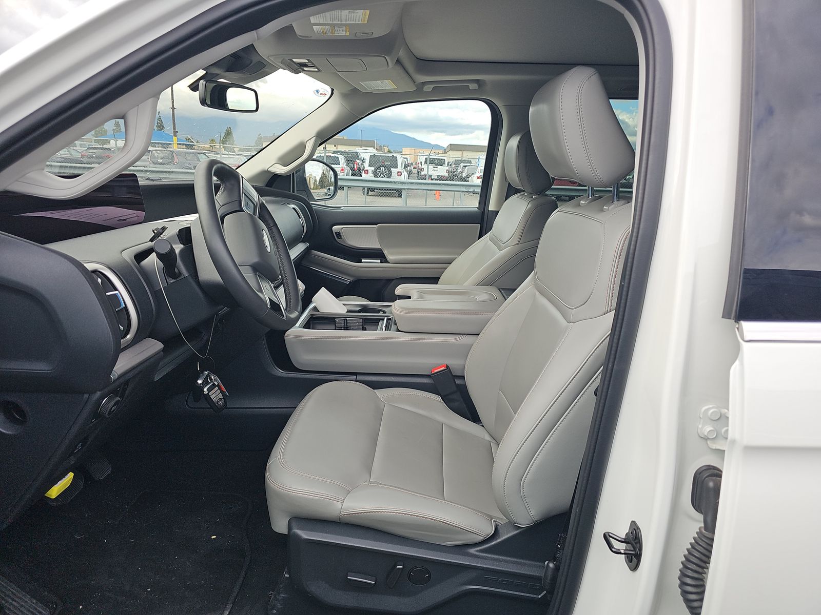 FORD EXPEDITION - 8