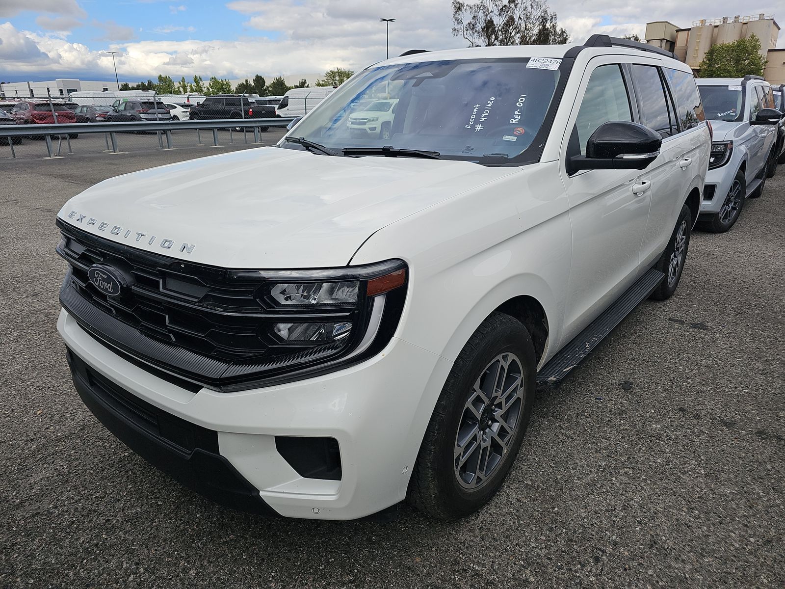 FORD EXPEDITION - 1