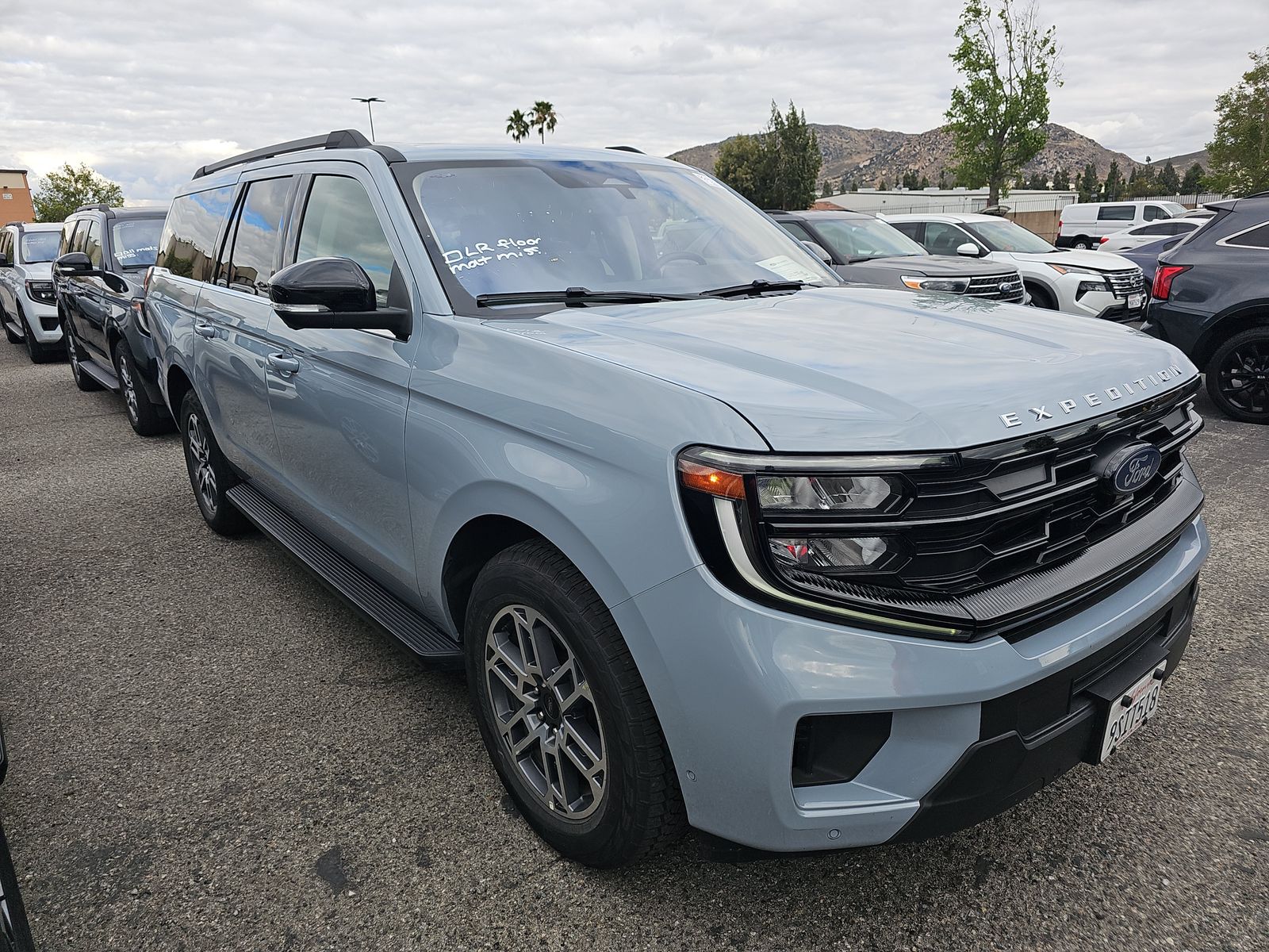FORD EXPEDITION MAX - 4