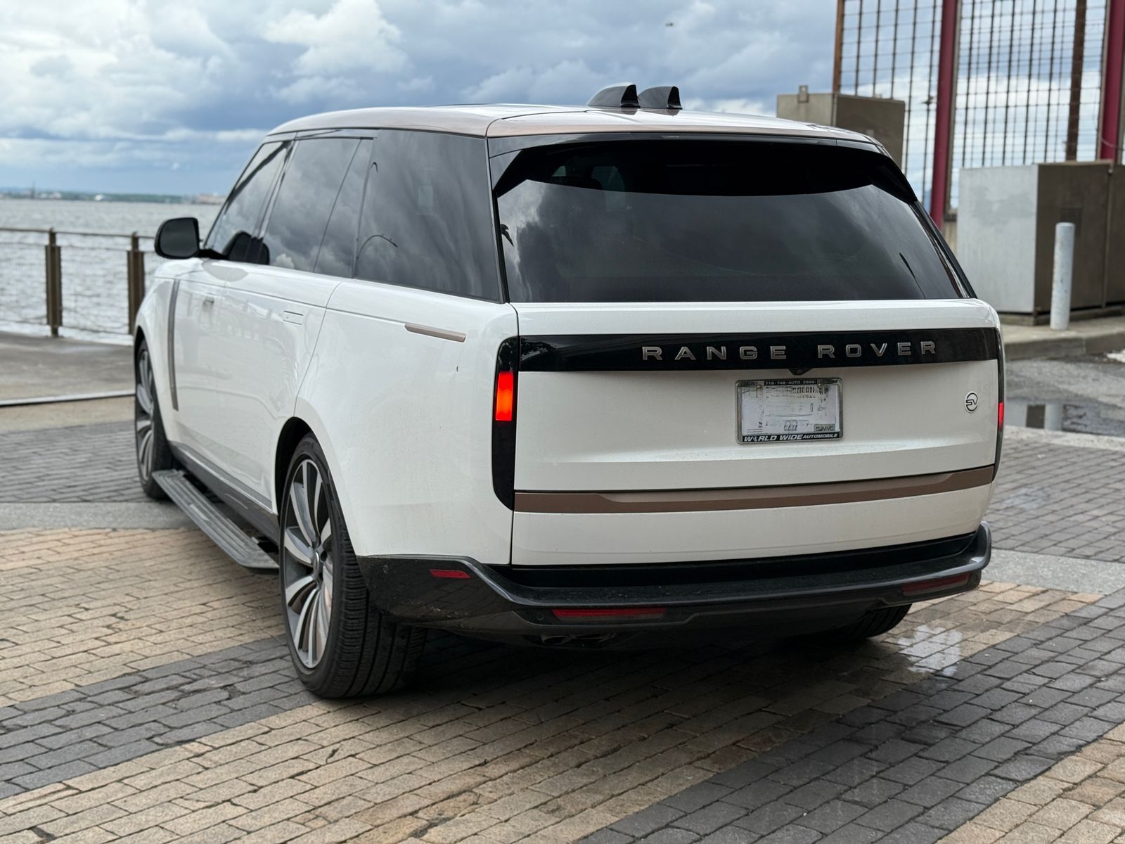 2024 Land Rover Range Rover SV LWB AWD