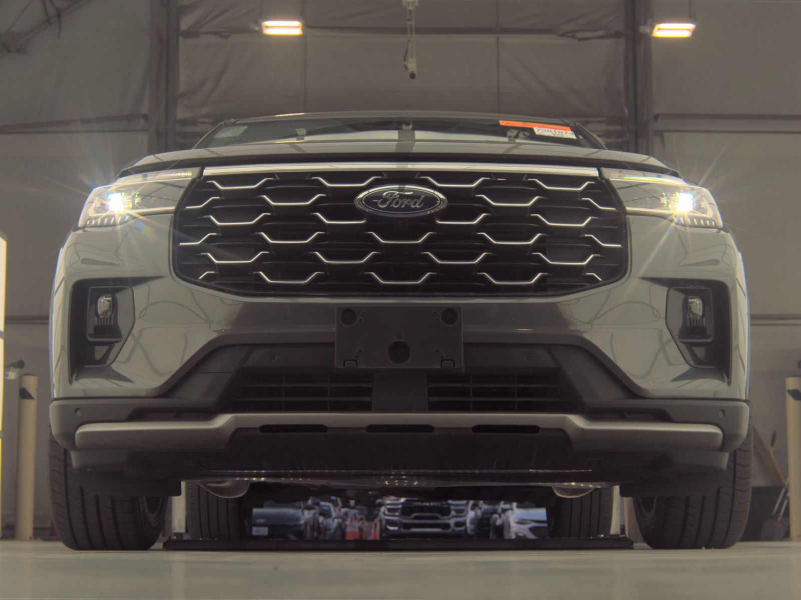 FORD EXPLORER - 4