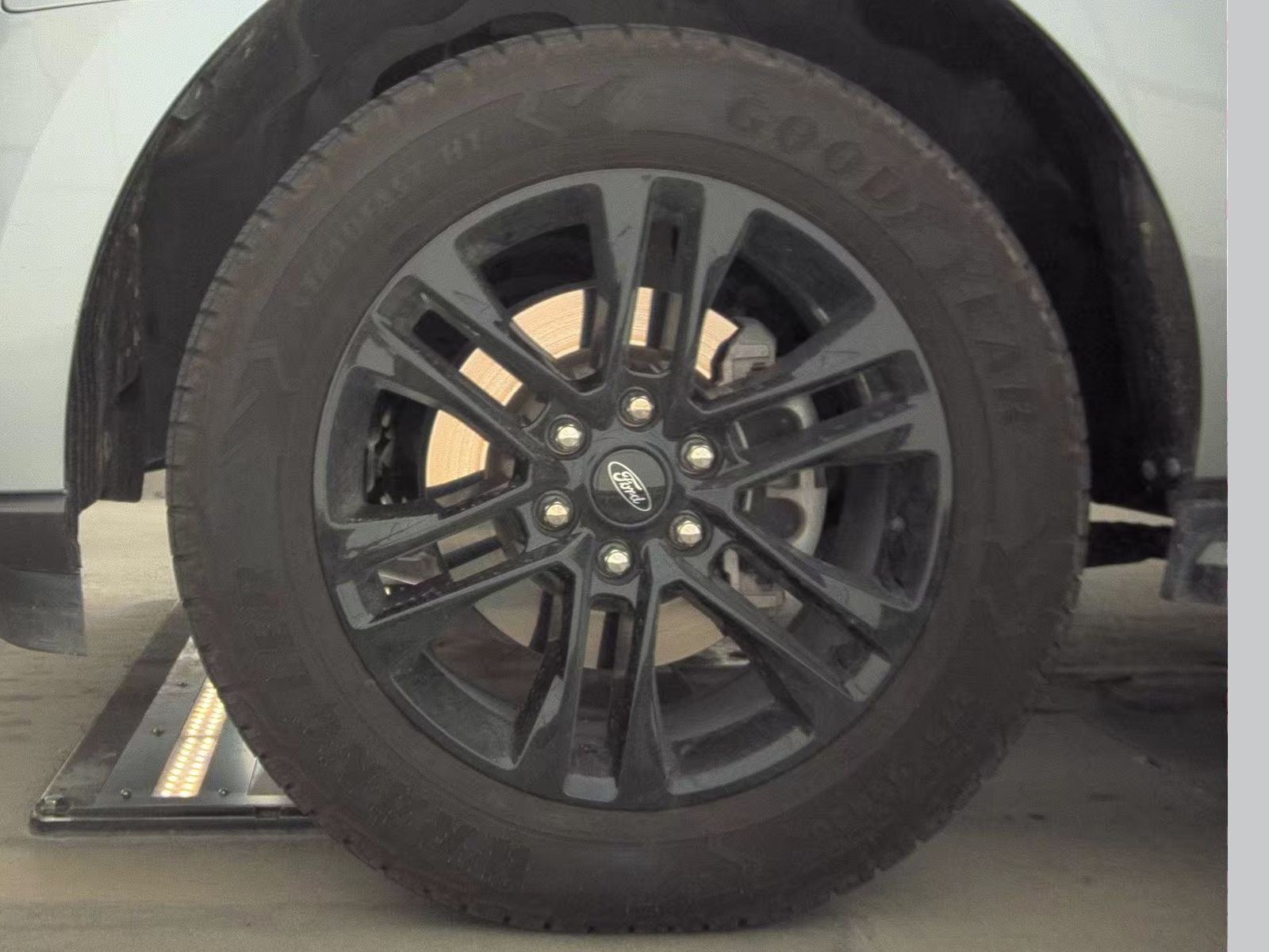 FORD EXPEDITION - 10