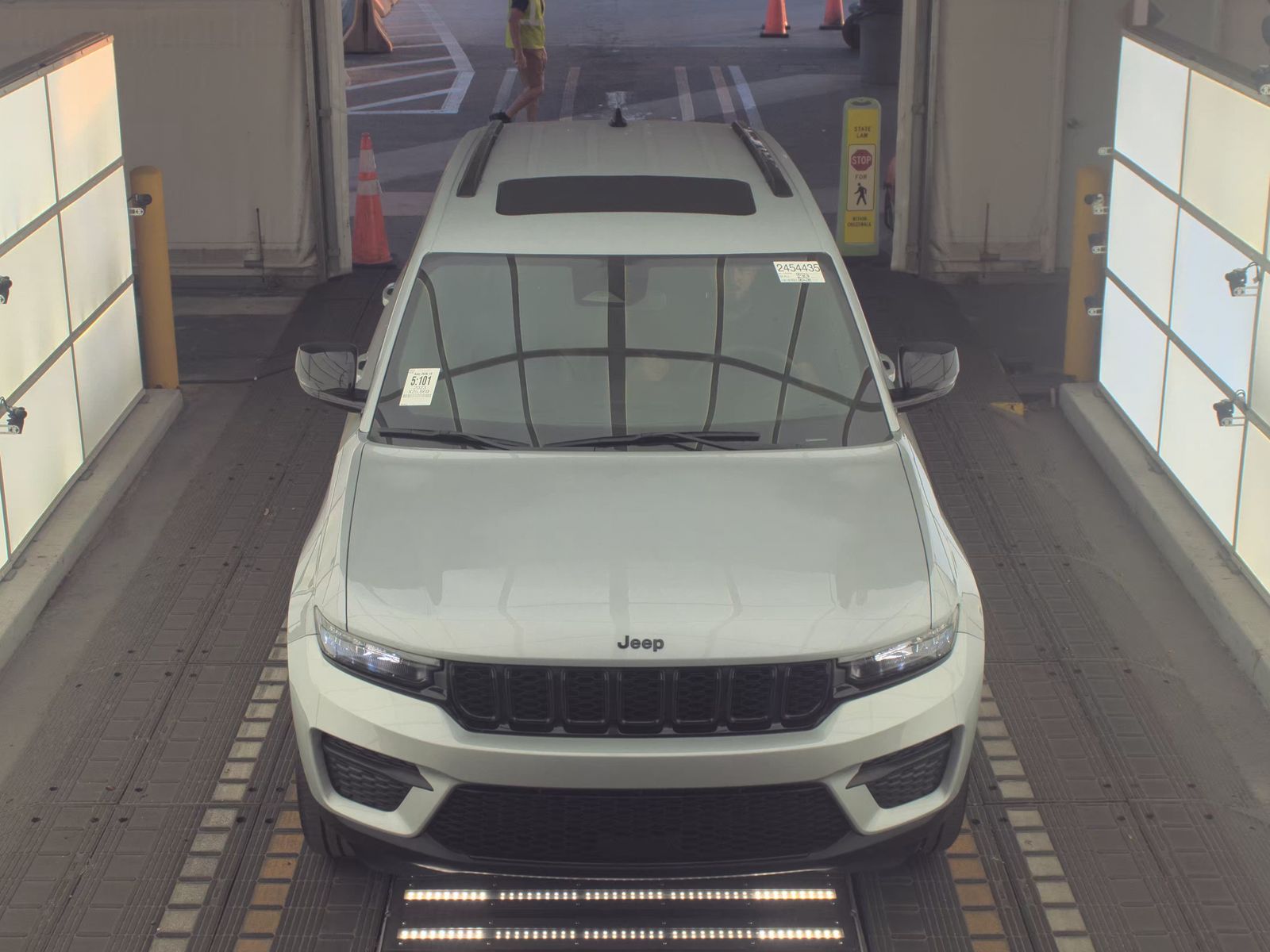 2023 Jeep Grand Cherokee Altitude RWD