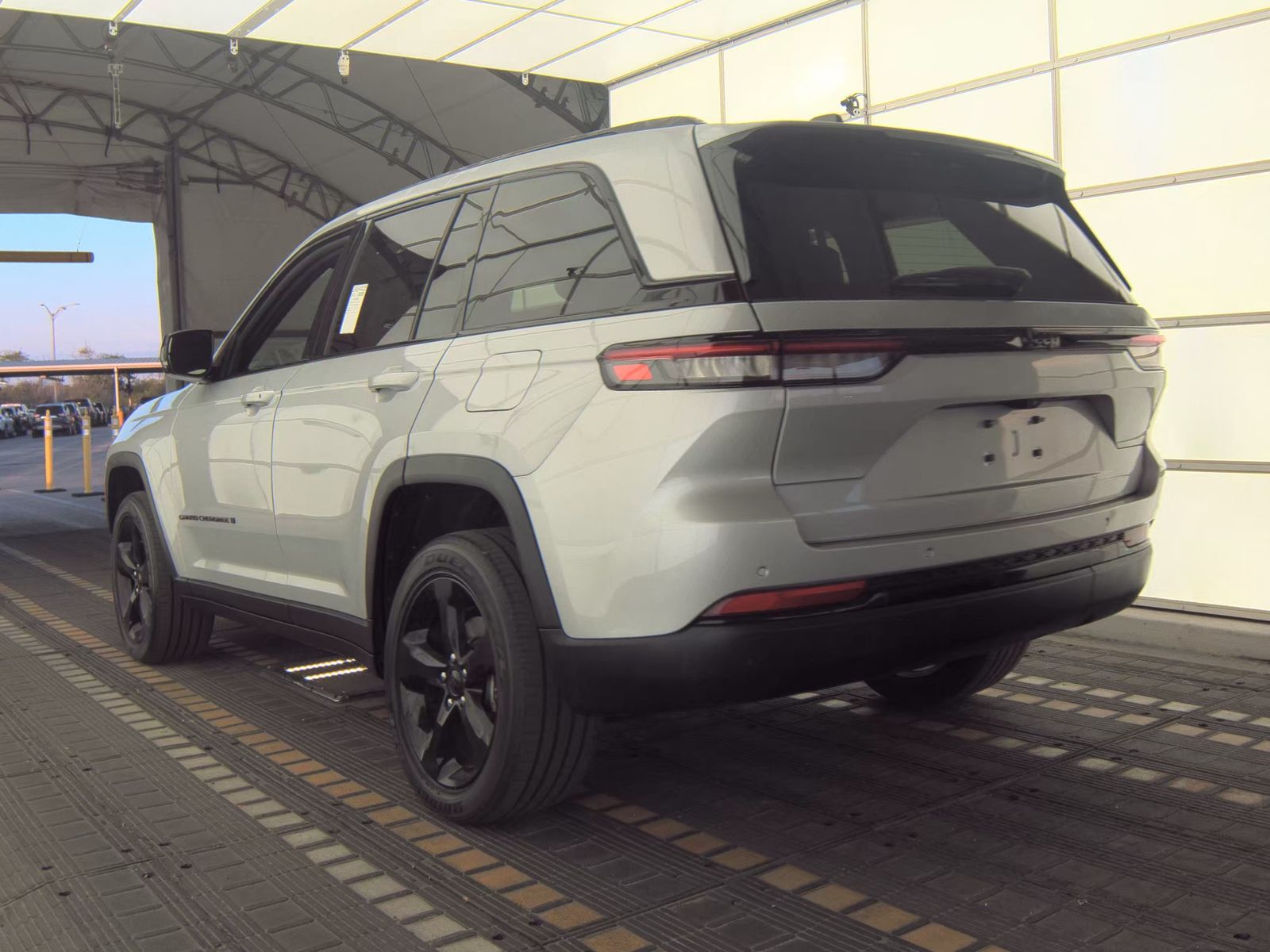 2023 Jeep Grand Cherokee Altitude RWD