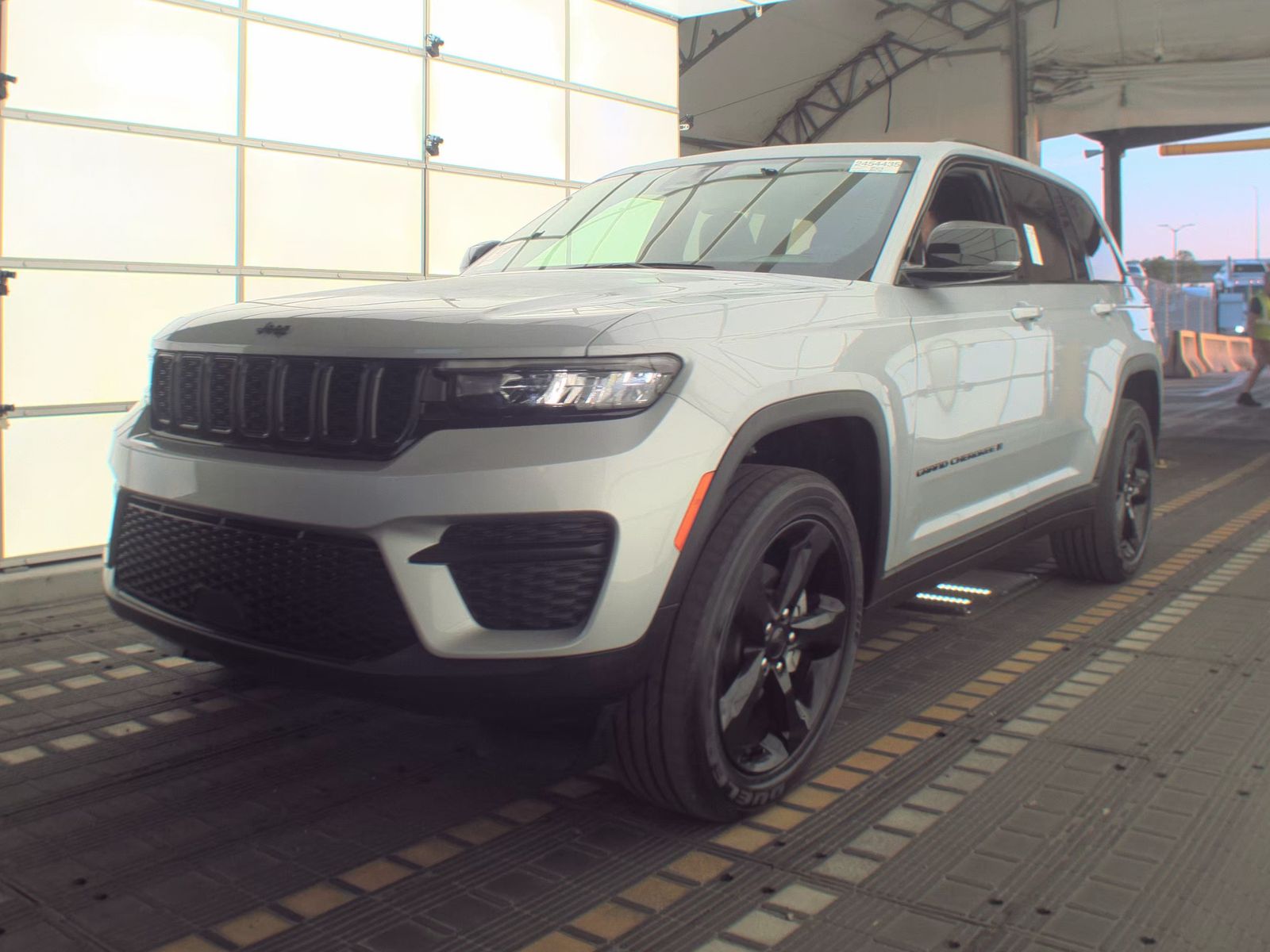 2023 Jeep Grand Cherokee Altitude RWD