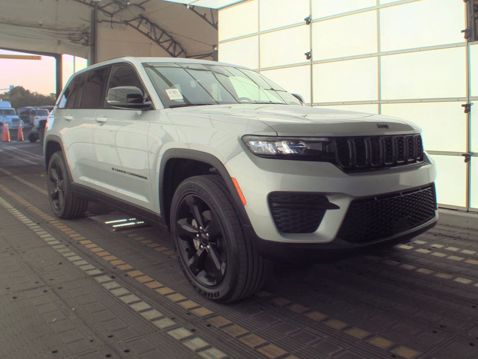 2023 Jeep Grand Cherokee Altitude RWD