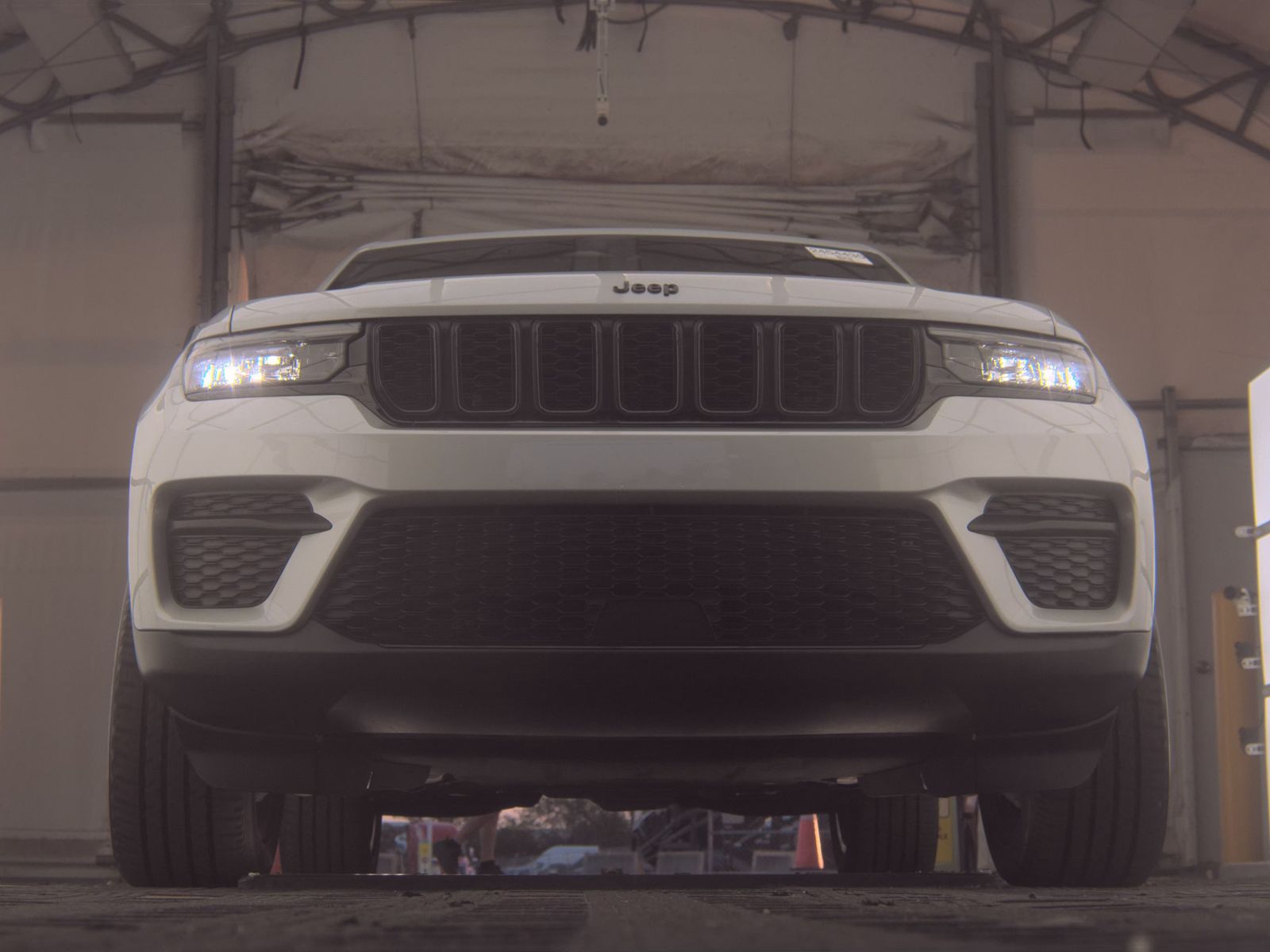 2023 Jeep Grand Cherokee Altitude RWD