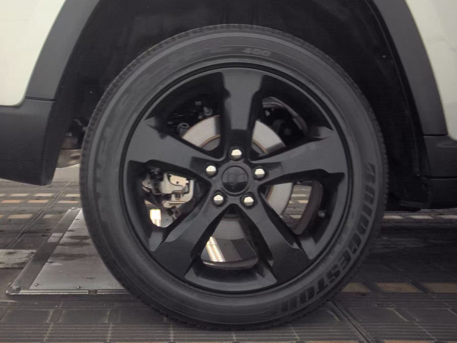 2023 Jeep Grand Cherokee Altitude RWD