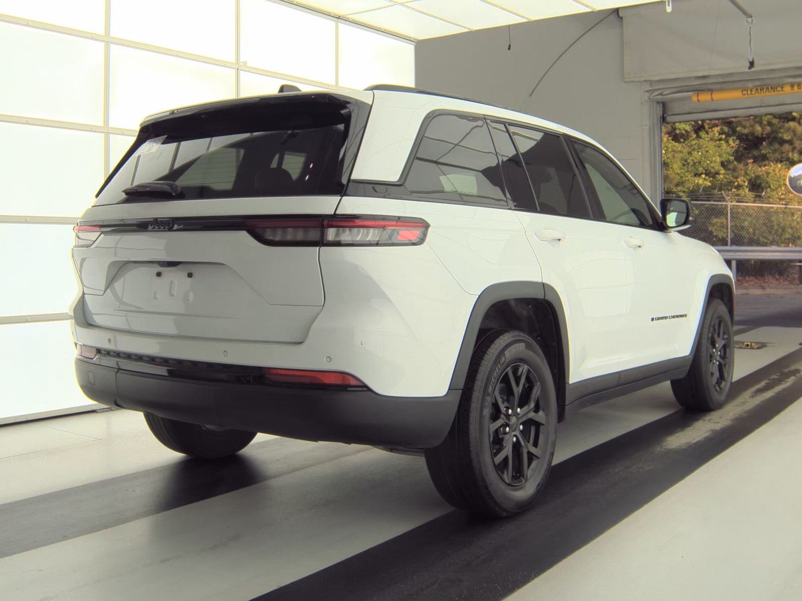 2024 Jeep Grand Cherokee Altitude RWD