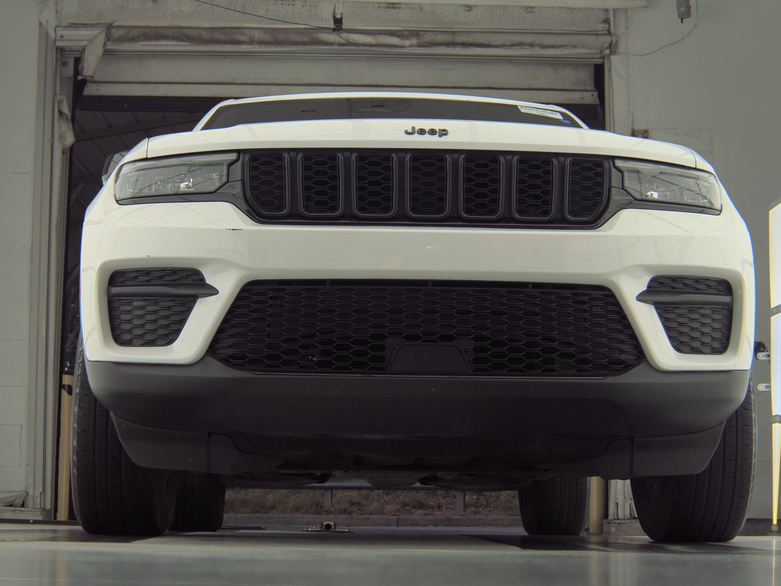 2024 Jeep Grand Cherokee Altitude RWD