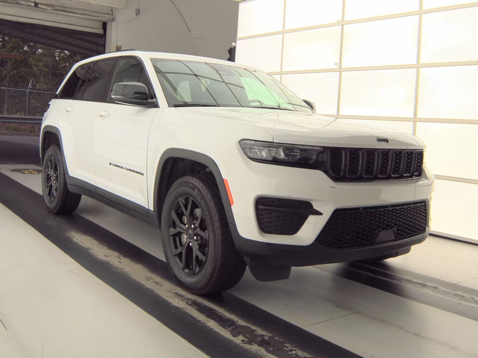 2024 Jeep Grand Cherokee Altitude RWD