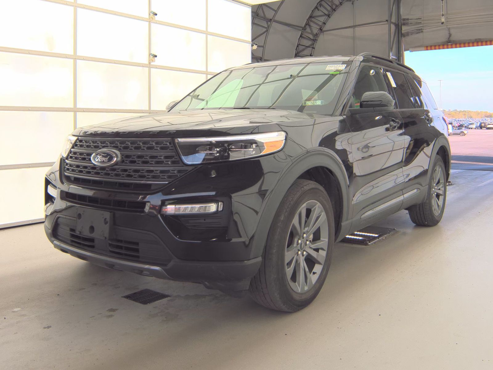 FORD EXPLORER - 1