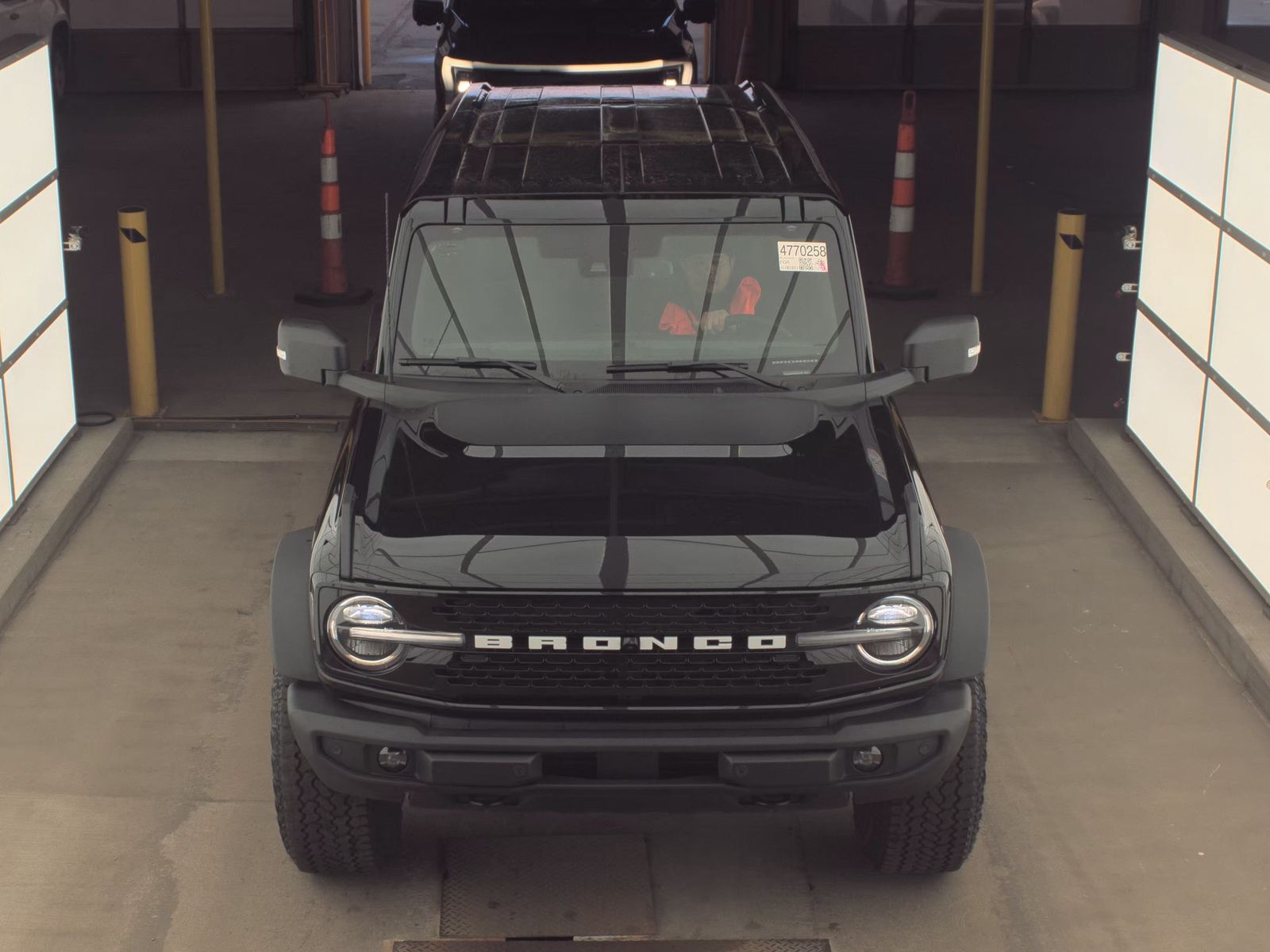 FORD BRONCO - 3